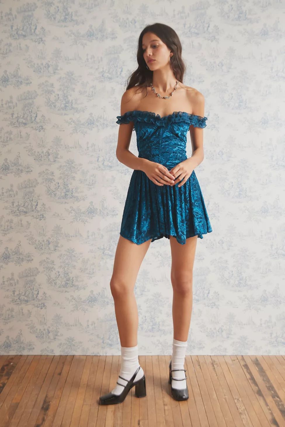 Kimchi Blue Carmen Velvet Floral Romper | Urban Outfitters (US and RoW)