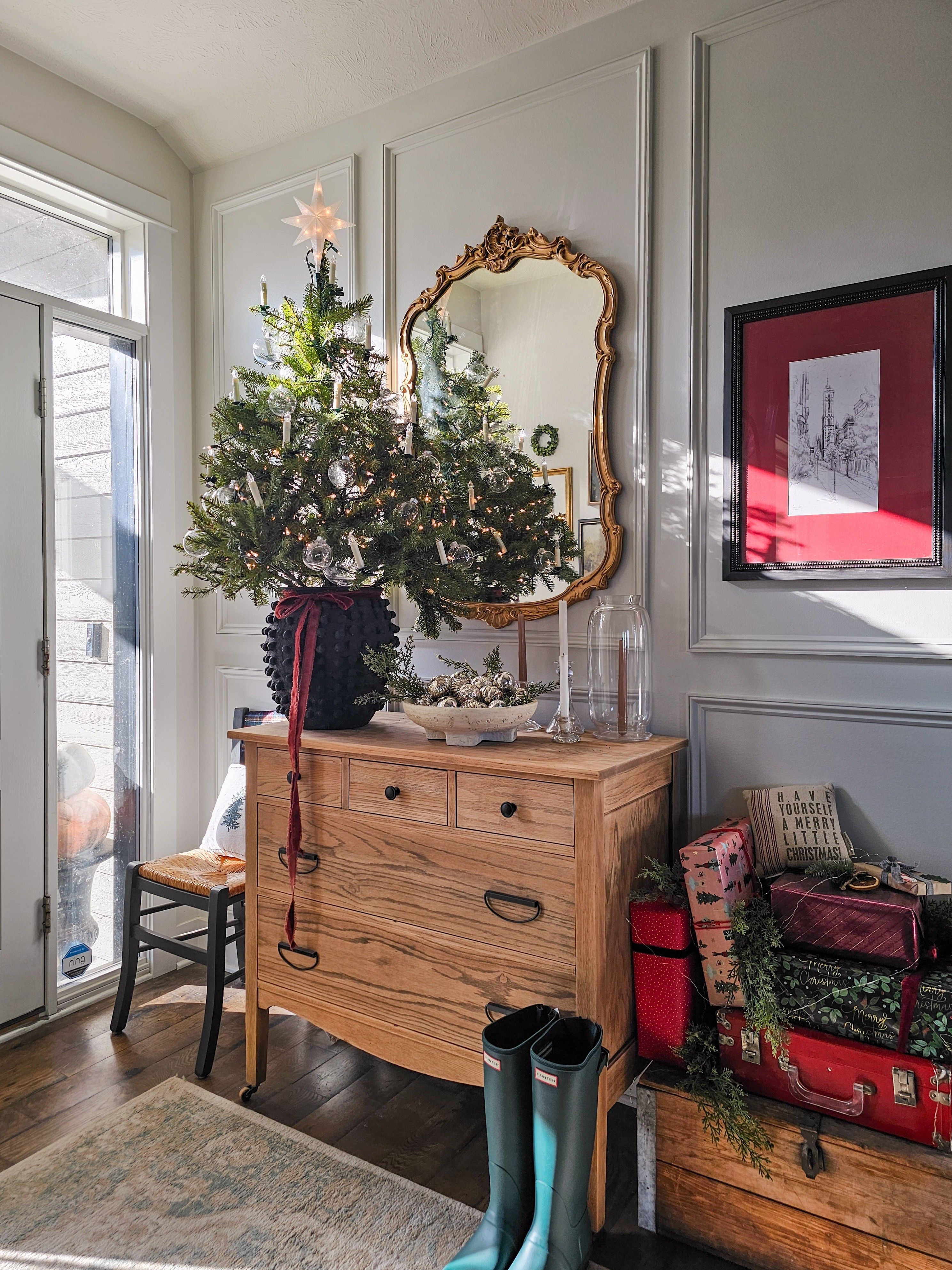 Entry tree is so realistic 

#LTKHoliday #LTKSeasonal #LTKHome