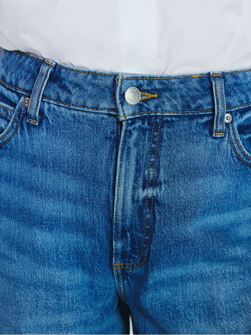 Free Assembly Women's Mid Rise Wide Hem Barrel Jeans, 28" Inseam, Sizes 0-20 | Walmart (US)