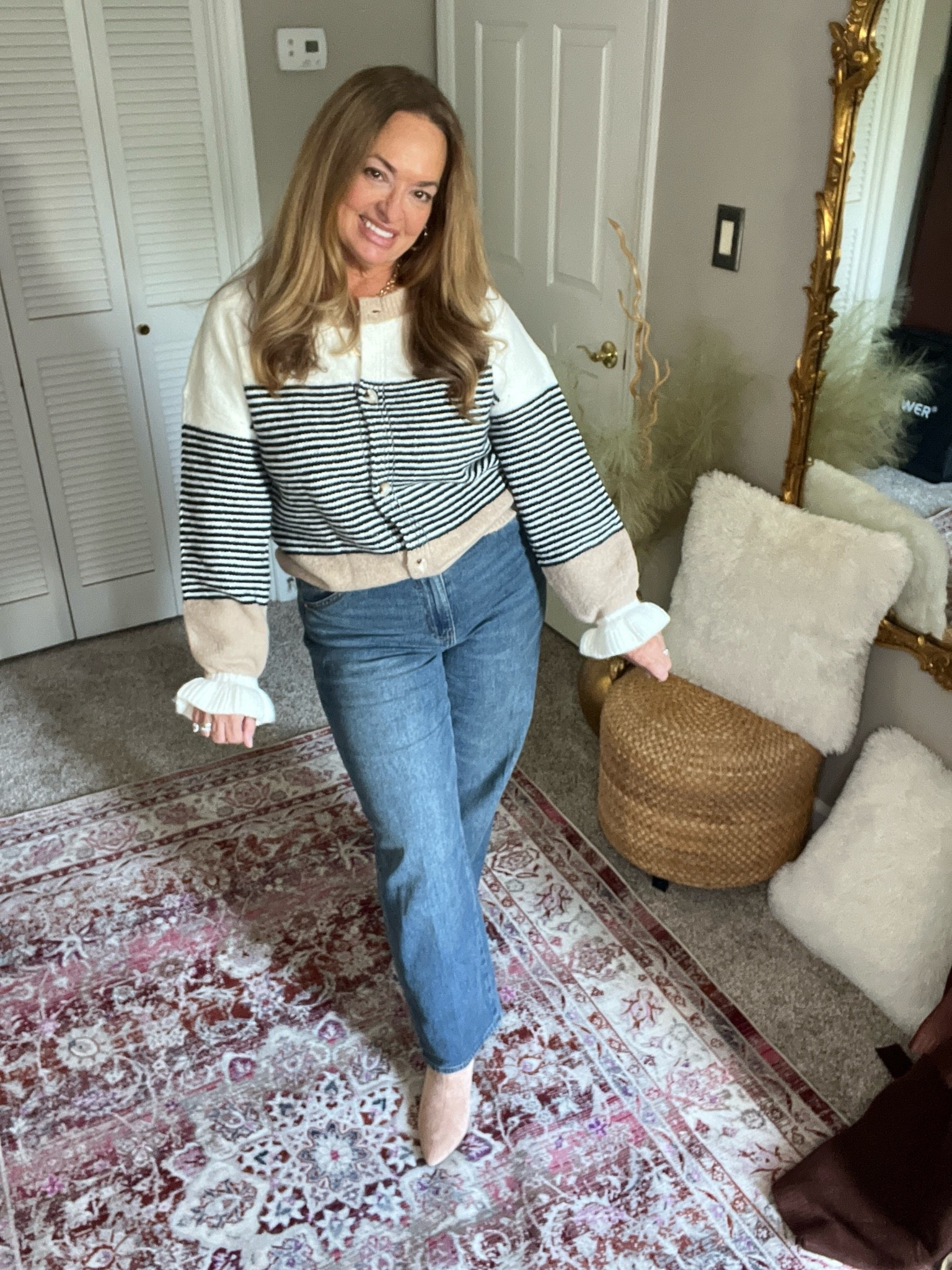 This years it cardigan!
Featuring so many great details!
Muxed media with ruffle sleeves detailing available in ither colors

#LTKootd #LTKgrwm #LTKWorkwear