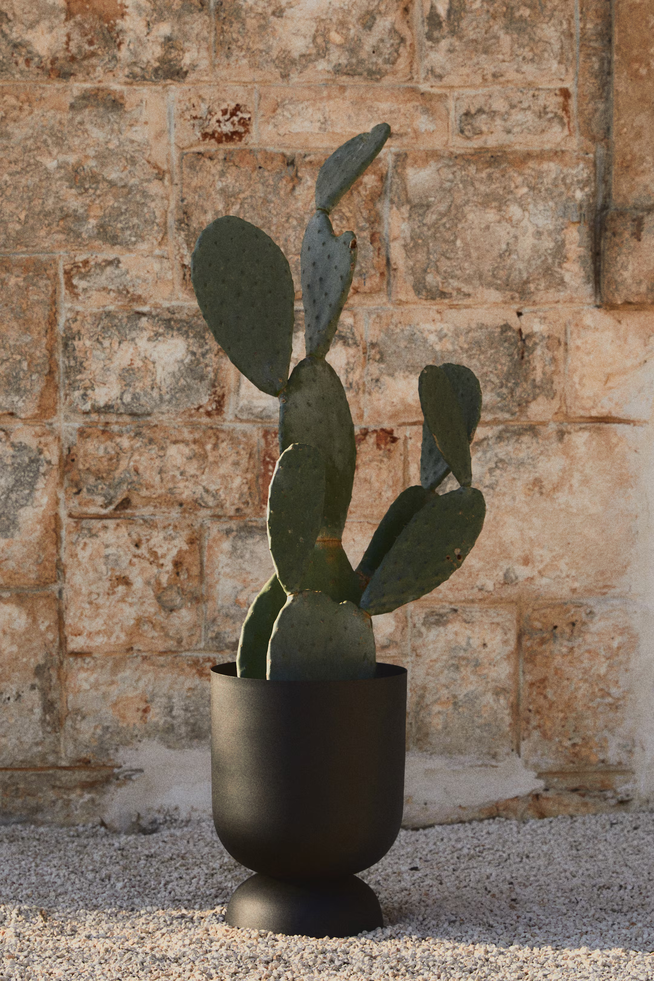 Extra-large metal plant pot | H&M (UK, MY, IN, SG, PH, TW, HK)