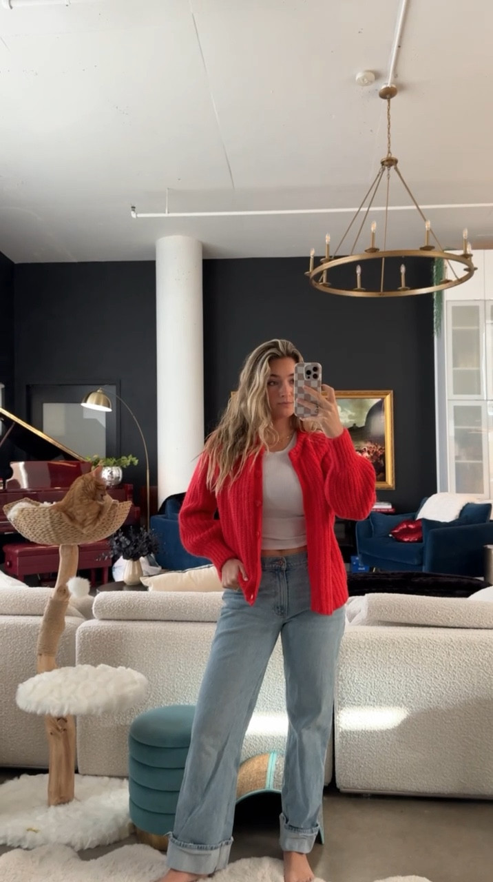 Work from home outfit! I love these Abercrombie jeans, they’re perfect for sitting!

#LTKStyleTip #LTKFindsUnder50 #LTKSeasonal