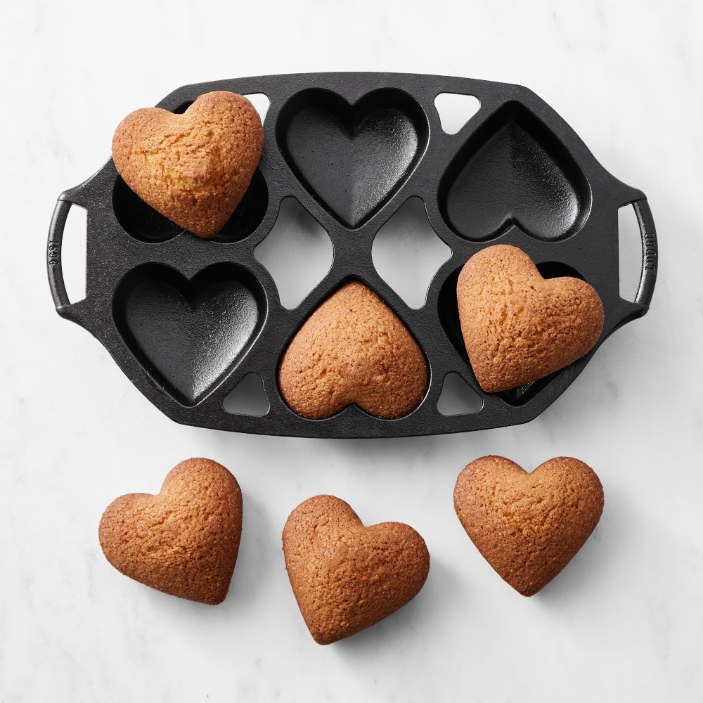 Lodge Seasoned Cast Iron Heart Mini Cake Pan | Williams-Sonoma