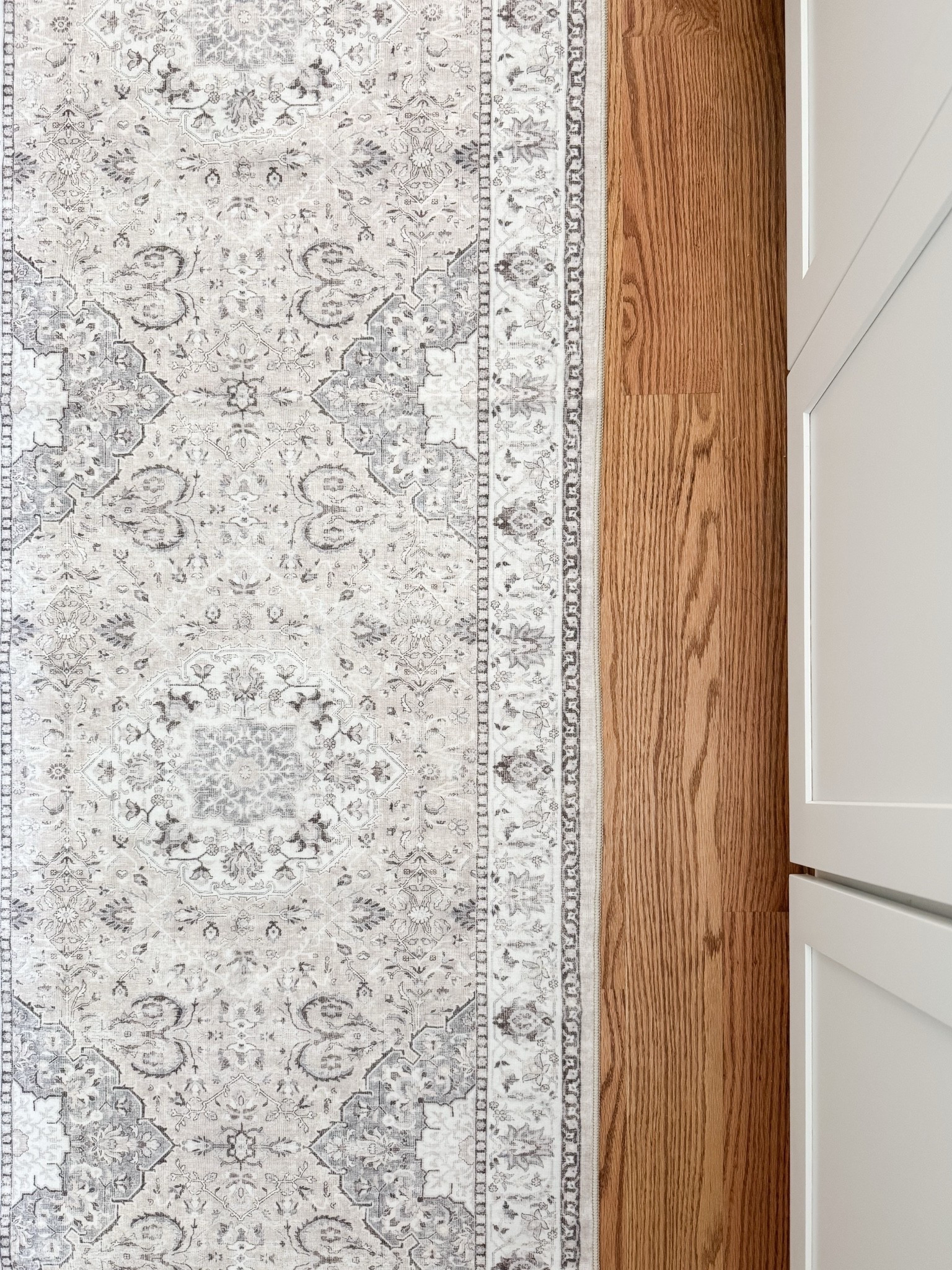 Coastal kitchen styled with navy island, white cabinets, neutral runner rug, and simple kitchen decor for a light and layered coastal space.

coastal kitchen decor, navy kitchen island, neutral kitchen runner rug, white cabinet kitchen, coastal kitchen styling, neutral kitchen decor, light coastal kitchen design, kitchen island runner rug, sherricalnanhome

#LTKHome