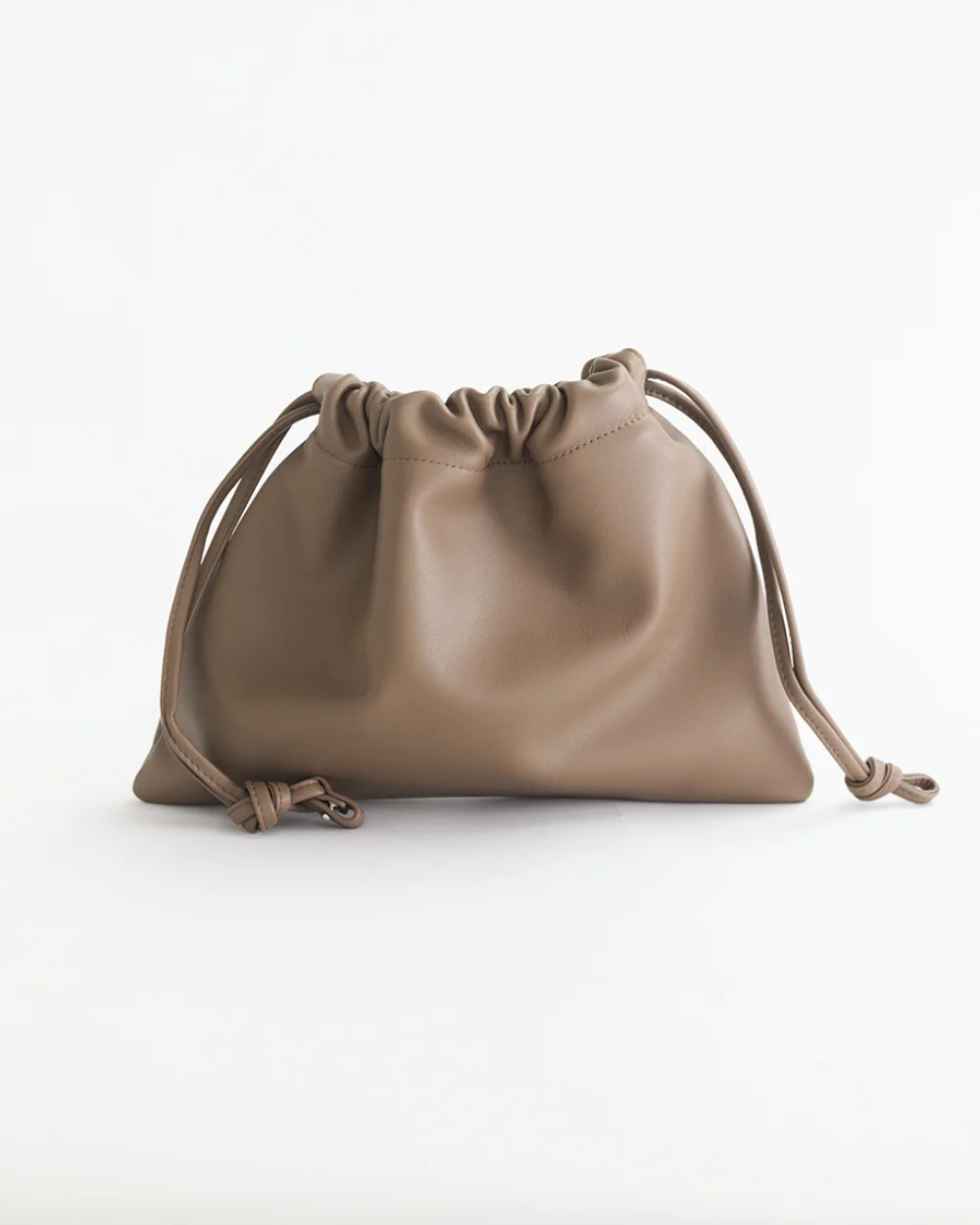 Fin Drawstring Pouch in Mushroom | The Horse (US, AU, UK, NZ)