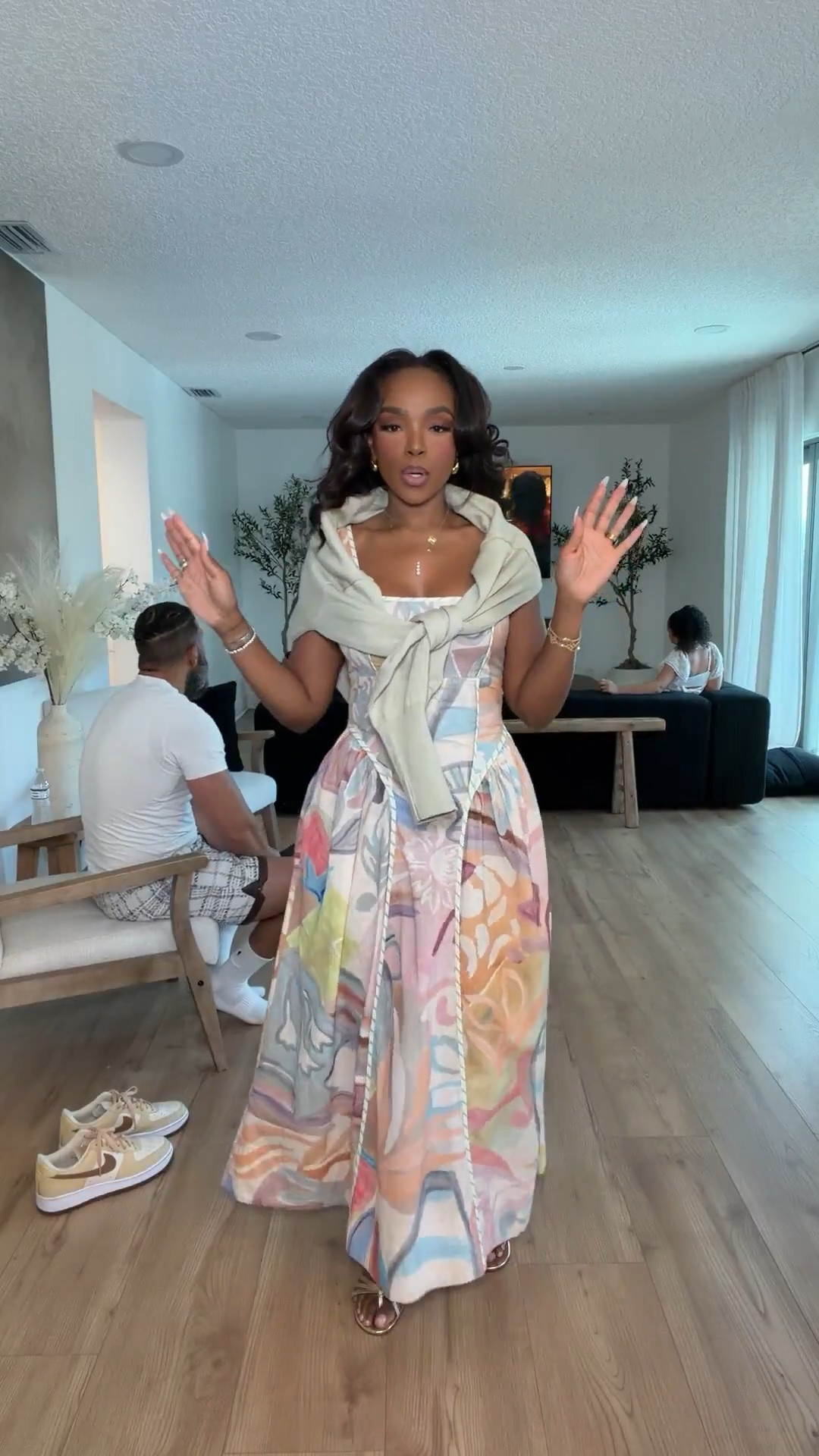 Hi Babes! 🌸✨

This pastel printed maxi dress is giving vacation-ready elegance with a fun artistic twist. The structured bodice creates such a flattering shape while the flowy skirt keeps it effortless and comfortable.

✨ Fit Details:
• Printed maxi dress
• Structured corset-style bodice
• Adjustable straps
• Flowy skirt silhouette
• Neutral strappy sandals
• Lightweight cardigan layered over shoulders

🌴 Where To Wear:
• Resort vacations
• Cruise dinners
• Summer brunches
• Winery days
• Beachside dinners
• Baby showers & bridal events

✨ Style Tip:
Keep accessories neutral and let the beautiful print be the star of the outfit. Add a lightweight cardigan for cooler evenings.

Everything is linked below!

xx Kira | IG: KirasFashionFinds

📏 Measurements: 5'4" | 140 lbs | 34D Bust | 27" Waist | 40" Hips