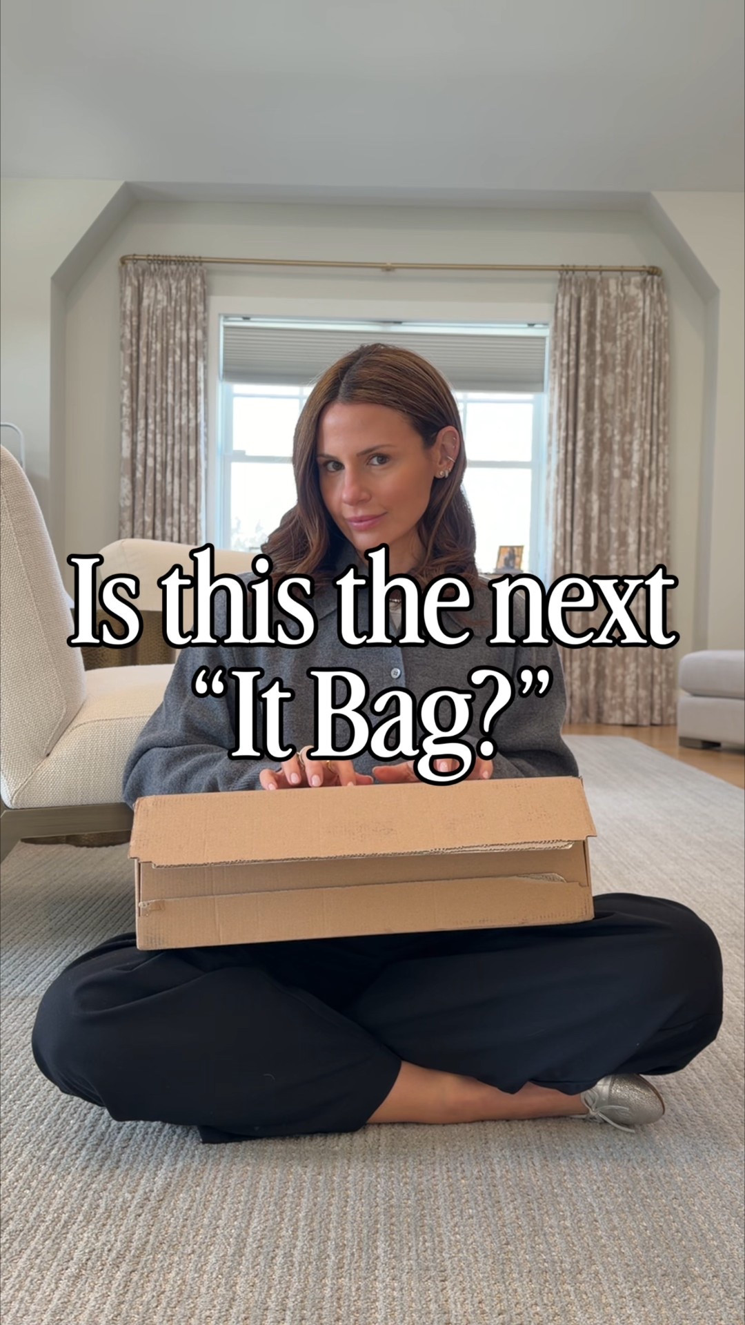 Unboxing what fashion insiders are calling the 2026 It bag.
This new handbag from The Row is the definition of quiet luxury—no logos, no noise, just impeccable design and timeless structure.

The silhouette feels modern yet restrained, the kind of bag that elevates even the simplest outfit. Effortless. Intentional. Made to last beyond trends.



#LTKSeasonal #LTKootd #LTKgrwm