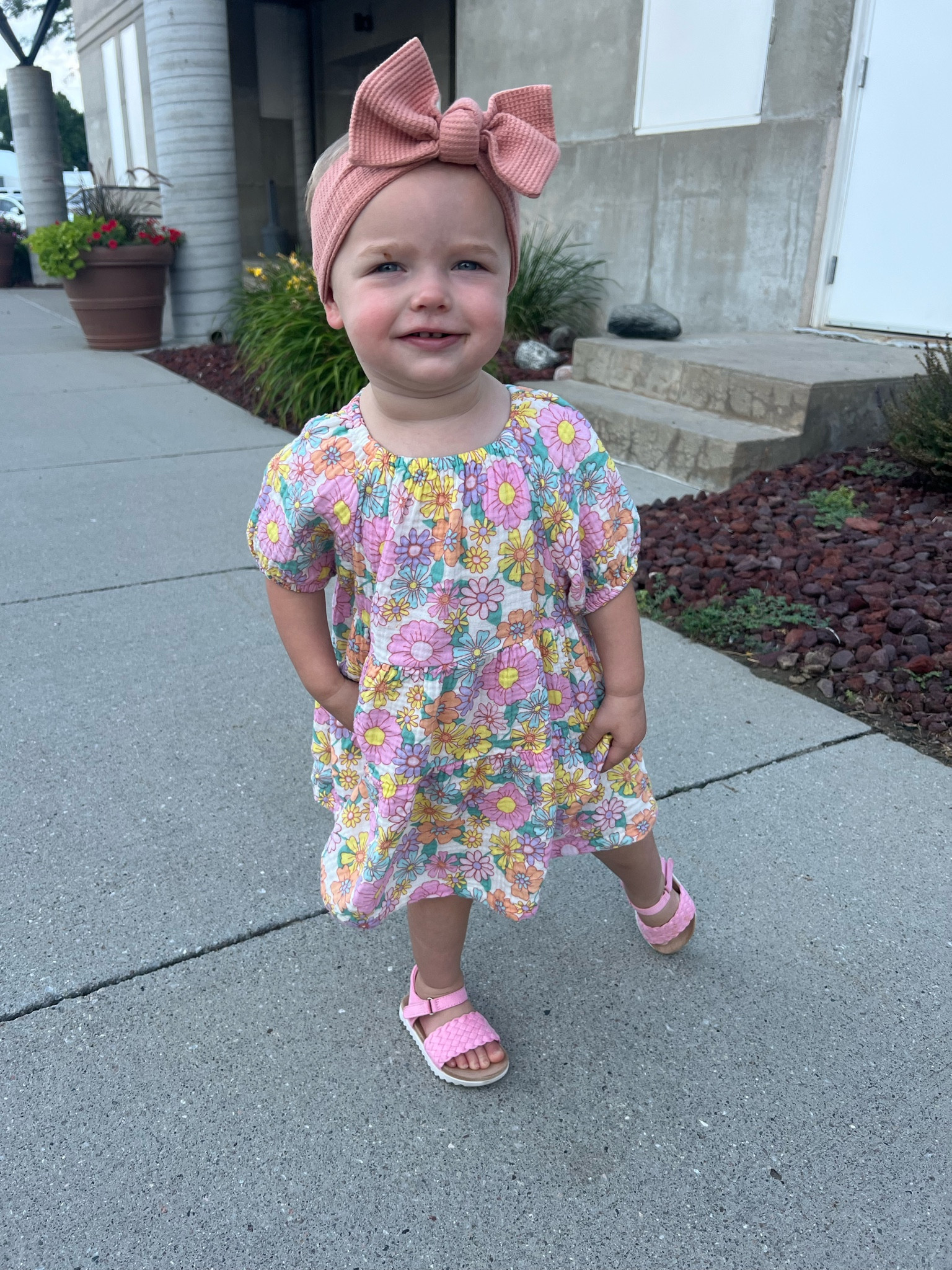 Indy’s little dress is $8 😍

#LTKSaleAlert #LTKBaby #LTKKids