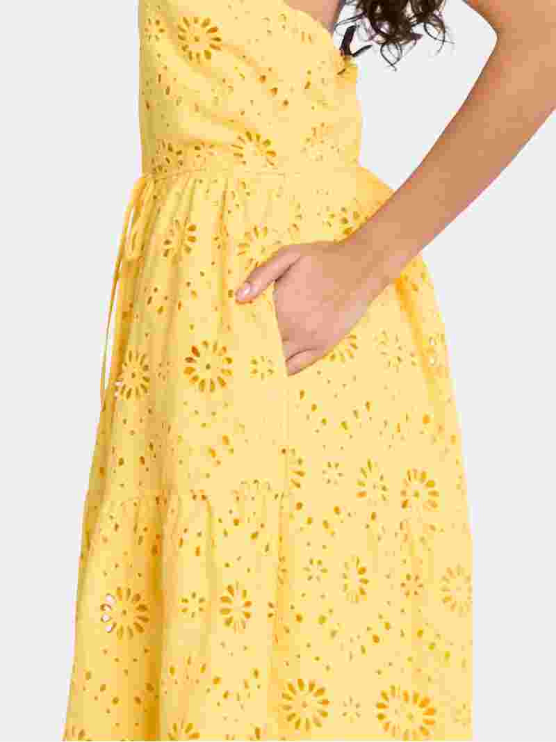 Time and Tru Women's Eyelet Halter Dress, Sizes XS-XXXL. | Walmart (US)
