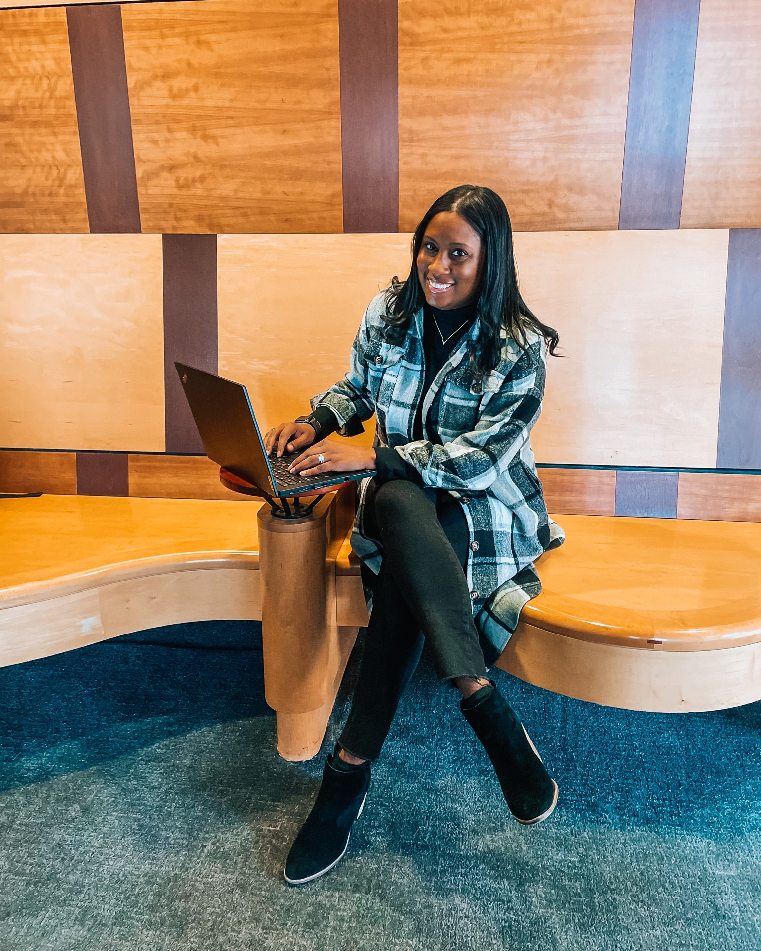 𝐈’𝐦 𝐥𝐨𝐨𝐤𝐢𝐧𝐠 𝐟𝐨𝐫 𝐍𝐄𝗪 𝐋𝐄𝐀𝐃𝐄𝐑𝐒! 📢

Unlike other folks, the leaders I’m looking for do not necessarily have to lead a huge team, or have hit the tippy top of another company and considered a “top leader!”

The leaders I’m looking for are those that want to take charge and lead their own lives to create something far bigger than it is today. Lead the charge to building a new and better life for themselves, their families, their friends, and even those they have yet to meet.

I’m looking for those that aren’t afraid to put in the work and sacrifice now because they see the vision of the longterm payoffs. Those that realize that anything worth having won’t come easy, but boy will it be worth the hard work, dedication, and sacrifices in the end. 

I’m looking for those that are ready to lead the charge with me in sharing our own personal stories and messages with the world. We all have a story to tell, and sometimes you just need the right opportunity and vehicle to get you to all the pit stops along the way! My friends, I’ve got that opportunity and vehicle! It’s gassed up and ready to go. I’m just looking for a few new drivers to help tackle this new life journey road trip! 

If you’re ready to buckle up and enjoy the ride with me, comment “𝐋𝐄𝐓’𝐒 𝐆𝐎!” 

Opportunity is knocking! 🚪✊🏽


#LTKbeauty #LTKunder50 #LTKworkwear