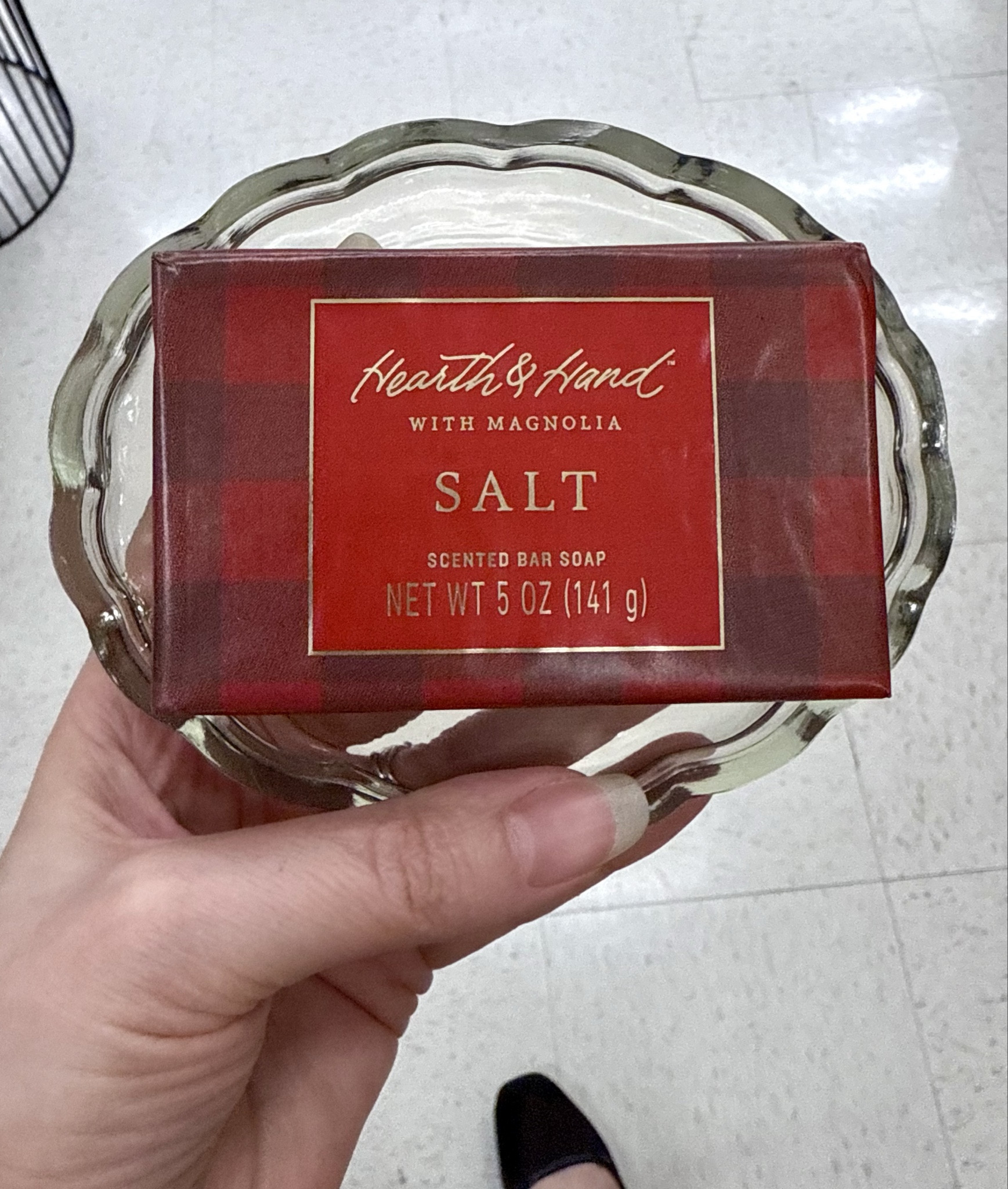 Christmas Gift idea from Target: bar soap and soap dish. Just tie them together with a cute ribbon. You can even add some hand towels. The ones I linked are either $5 or $10 for a set of 2. These are affordable and useful gifts. 



Gifts for mom, gifts for her, affordable gifts 

#LTKHoliday #LTKGiftGuide #LTKHome #LTKSeasonal