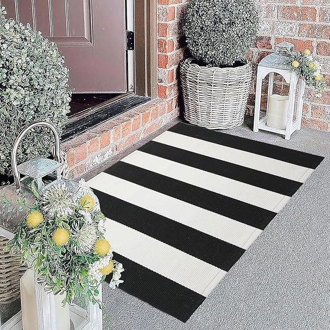 Striped Rug Outdoor Porch Rug Black and White 27.5x43 inches Washable Layered Outdoor Doormat Fro... | Amazon (US)