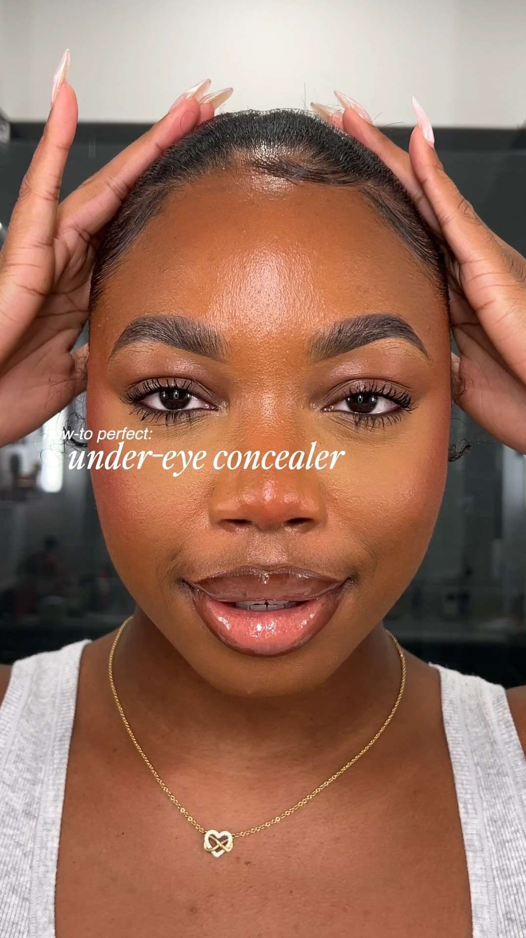 kinda perf minus my overly watery tear ducts 🥹✨

here’s how: 
apply @anastasiabeverlyhills concealer under eye & let sit for about 3-5 minutes 

blend concealer using @realtechniques concealer brush 

blend edges with foundation brush 

set with @charlottetilbury pressed powder *first*, then set with @onesize loose powder on top 

blend edges with @charlottetilbury setting powder 

apply melting setting pray first, then waterproof/mattifying setting spray on top