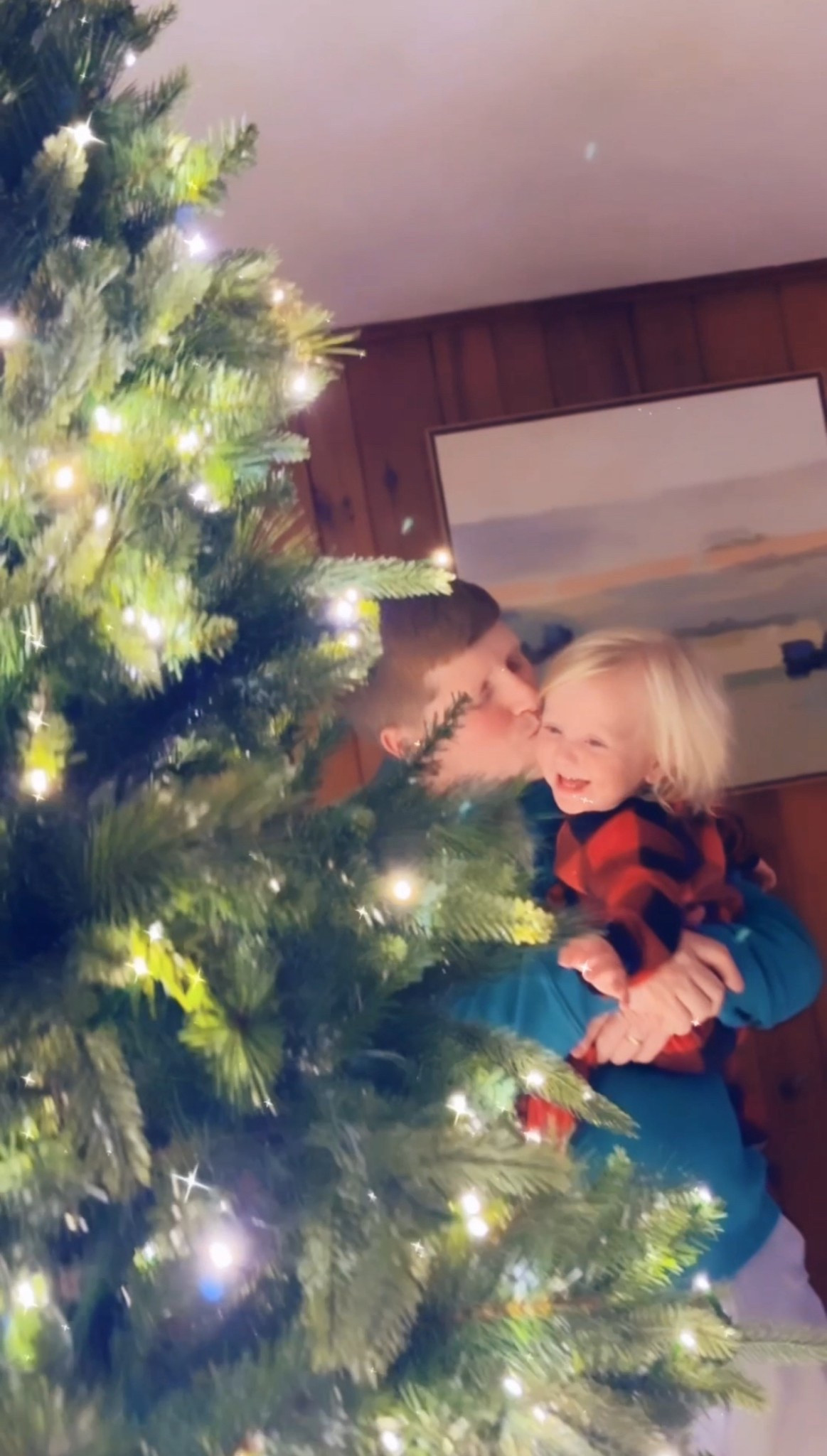 Ohhh this season of life has my heart 🥰👶🏼🎄❤️

This precious man got home from work and sent me out (currently 🤭 - I’ll show yall the fall vibes I went for when I get home 🏡) to go get my nails 💅🏼 done before we head out of town 🌊 this weekend!! What a guy 🥹🥰 Let me tell you ladies… this is your sign to never settle!! 👏🏽🫶🏽

#LTKHoliday #LTKSeasonal