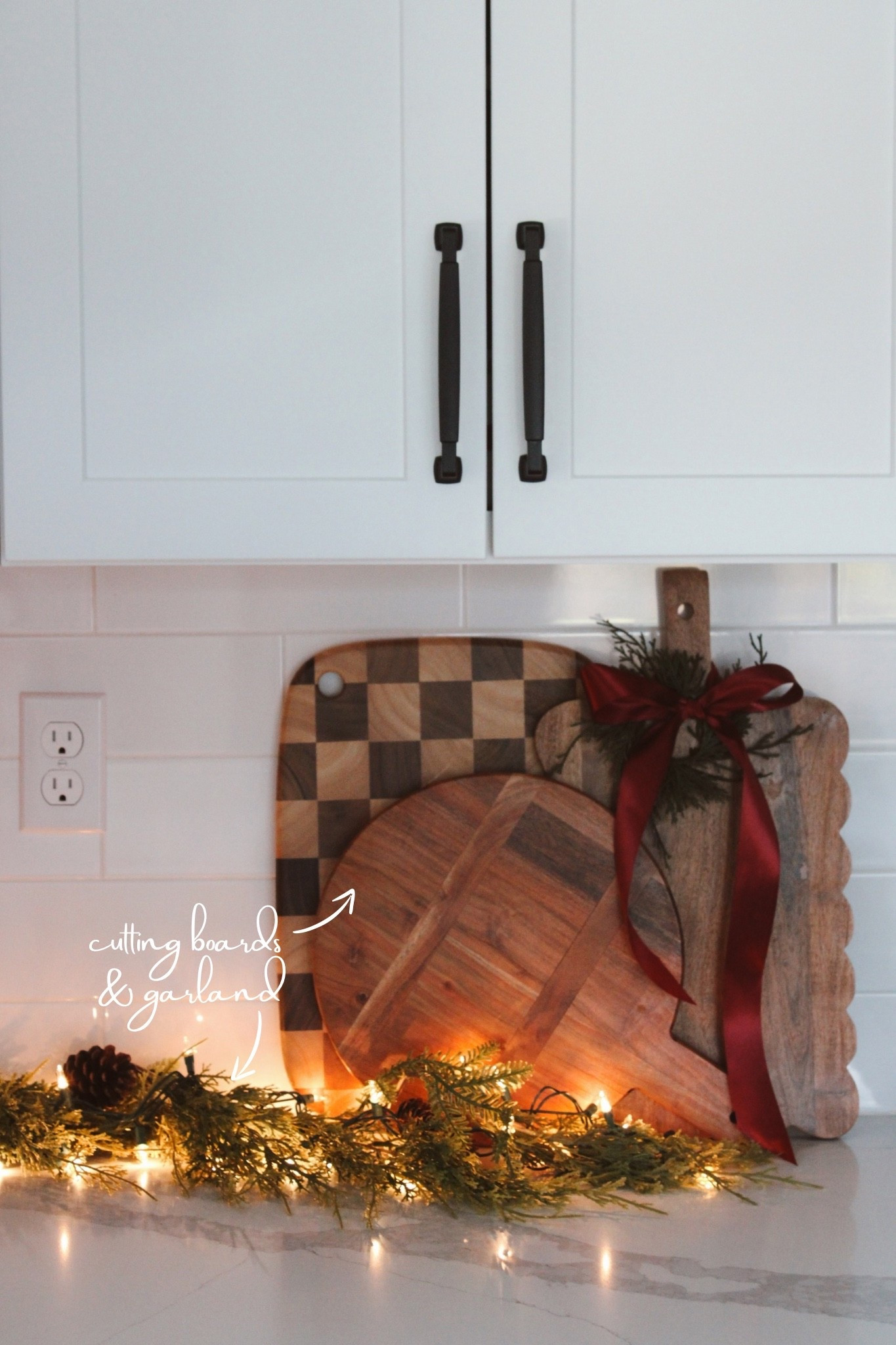 Love this Christmas set up in my kitchen! 😍

#LTKSeasonal #LTKHome #LTKHoliday