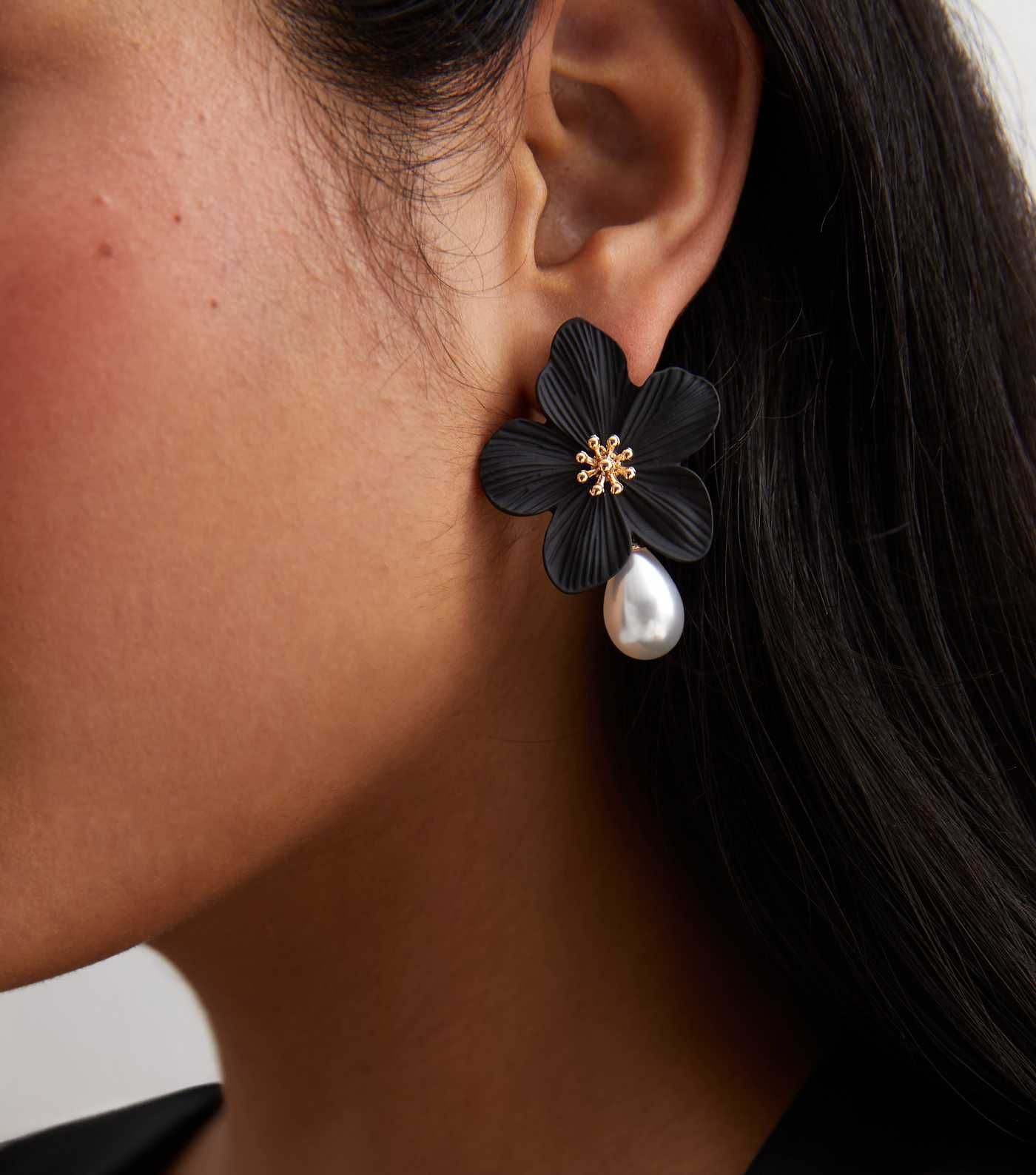 Black Flower Drop Faux Pearl Earrings | New Look | New Look (UK)
