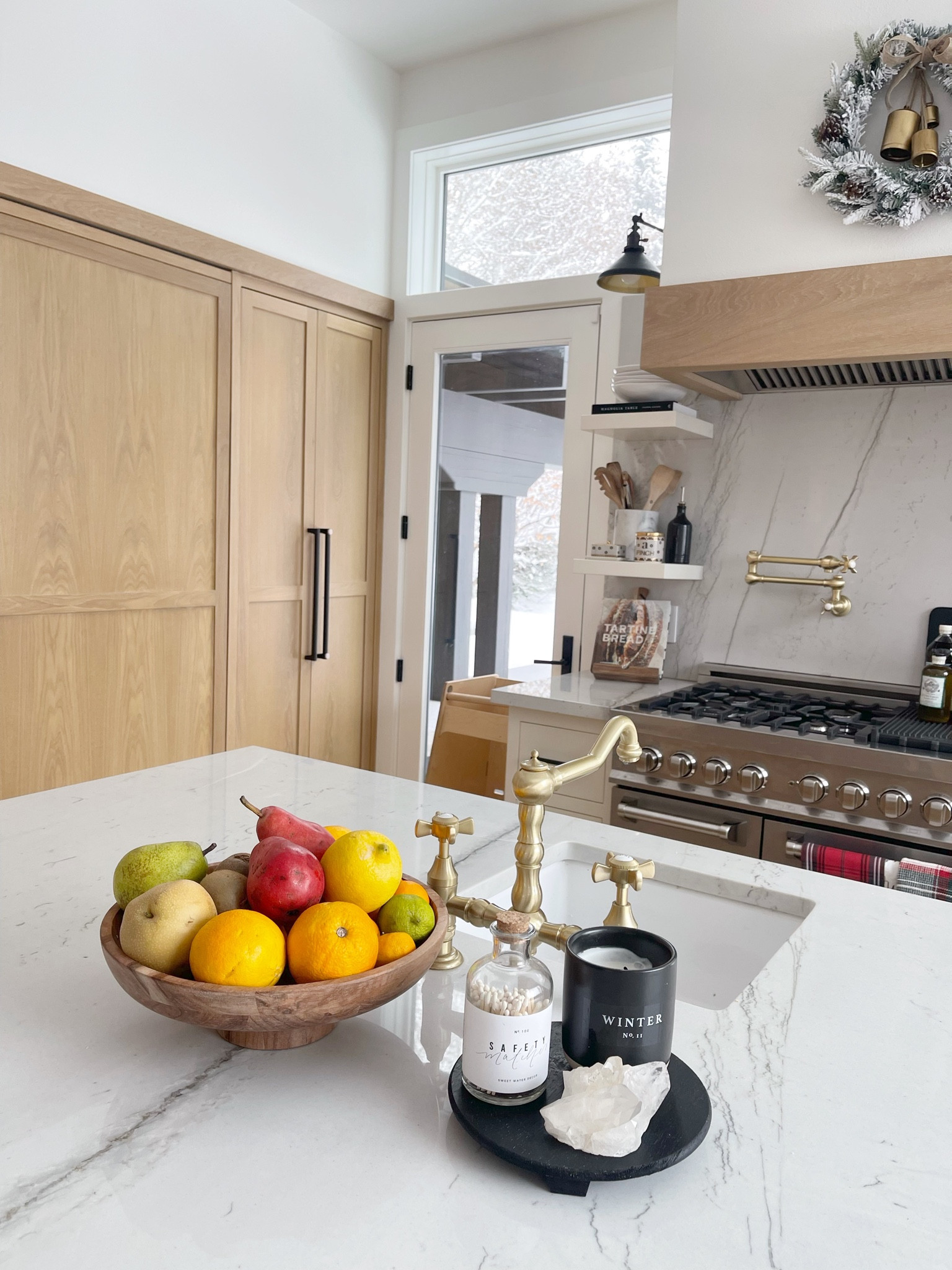 H O M E \ kitchen island decor details! Candle setup and my fave pedestal bowl from Anthropologie 🤌🏻

Home 

#LTKHoliday #LTKunder50 #LTKhome