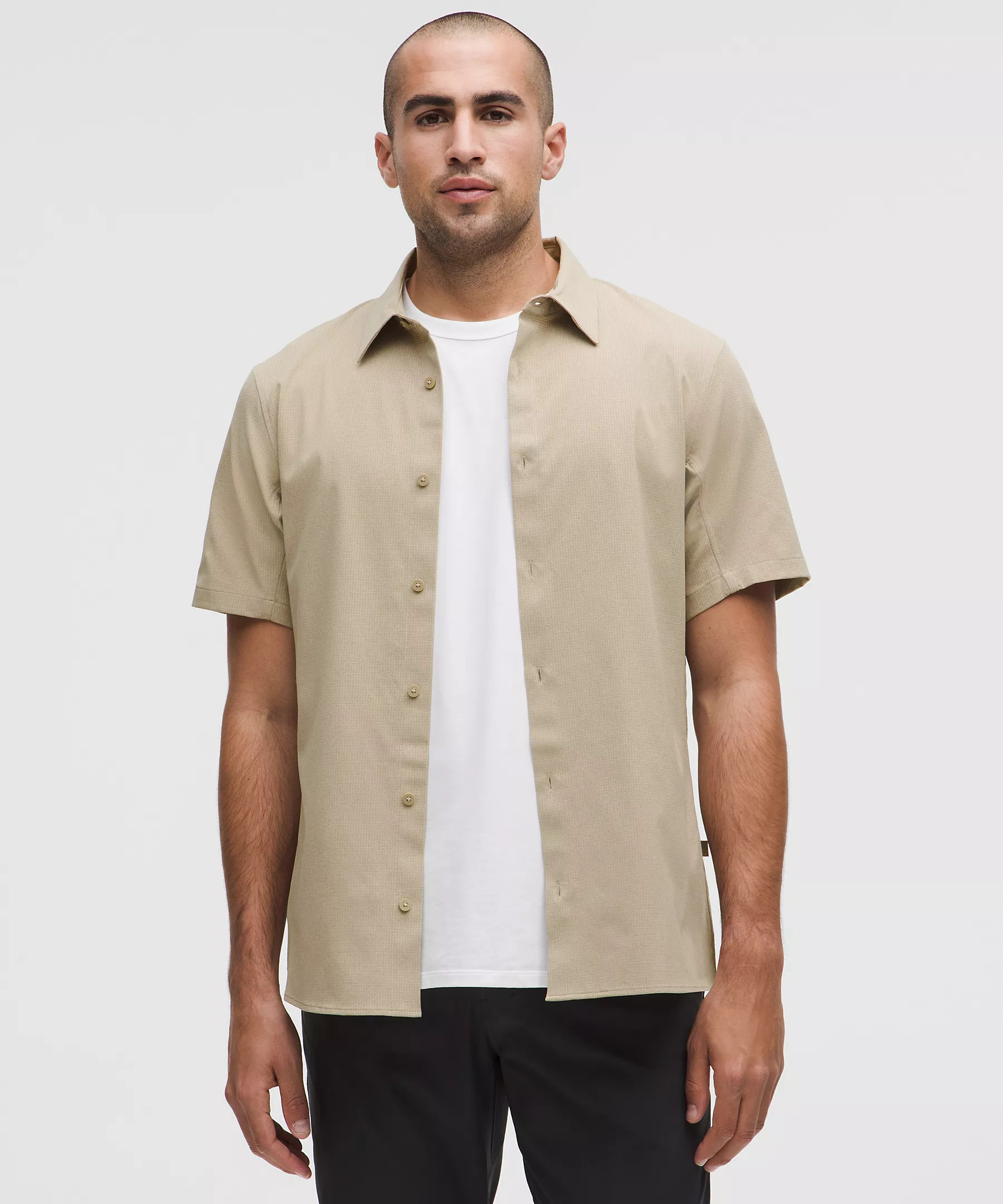 Airing Easy Short-Sleeve Shirt | Men's Short Sleeve Shirts & Tee's | lululemon | Lululemon (US)