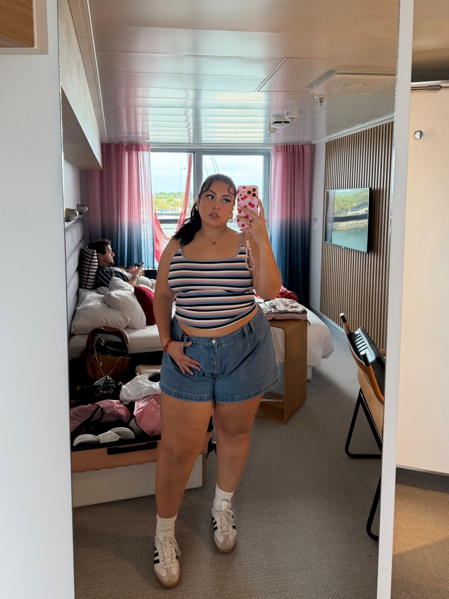 comfy outfit inspo🩷 size up for baggy look on shorts!

#LTKPlusSize #LTKootd #LTKMidsize