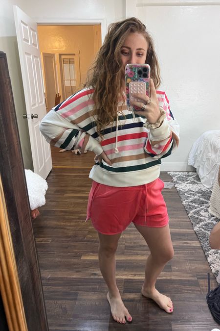 Small sweater 
Xs shorts 