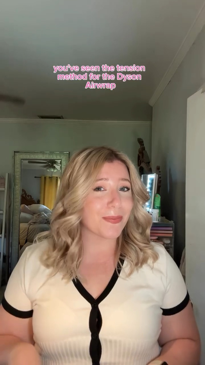 Will try again because these curls were so good 👏🏻👏🏻

#dysonairwrap #hairtutorial #blowoutstyles 

Dyson airwrap tips, Dyson airwrap tutorial, how to get your Dyson curls to stay