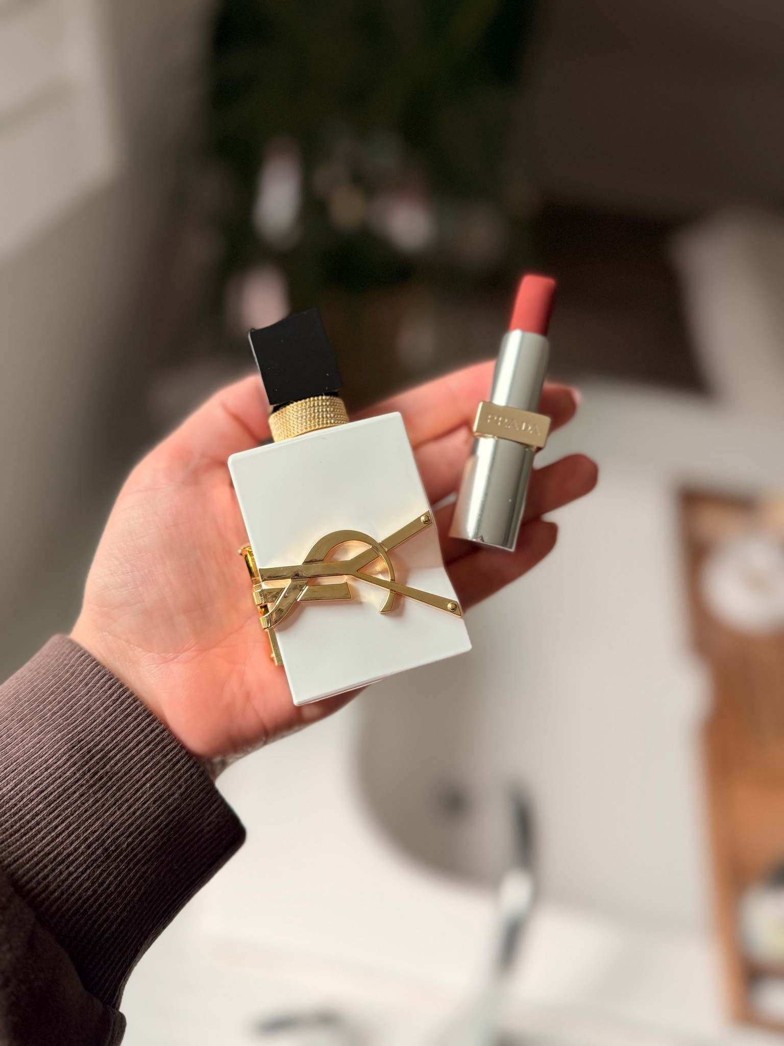 Autumn vibes 🍂💋 (scent and lip in B03 Auburn)

#LTKSeasonal #LTKBeauty #LTKStyleTip