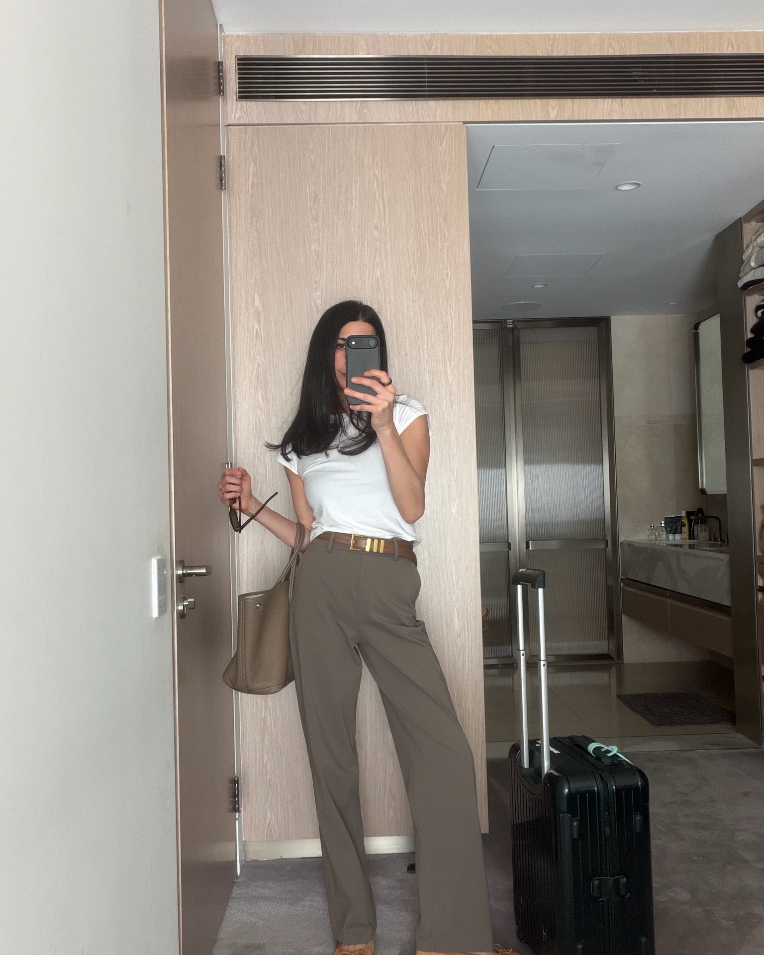 Travel day ! These pants are the ultimate travel pant, elevated comfort.

Wearing a size XS pant in nomad colourway and M top

#LTKaustralia #LTKstyletip #LTKfitness