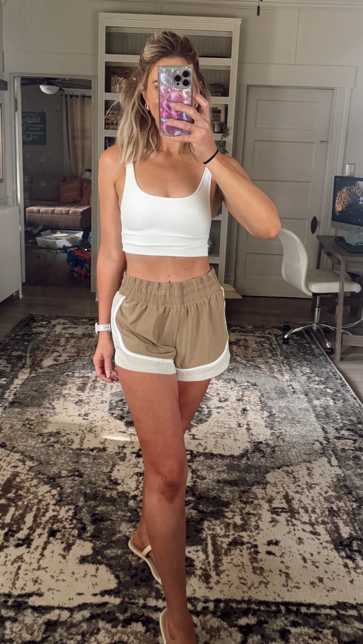 Errands and activewearr

#LTKActive #LTKTravel #LTKSaleAlert