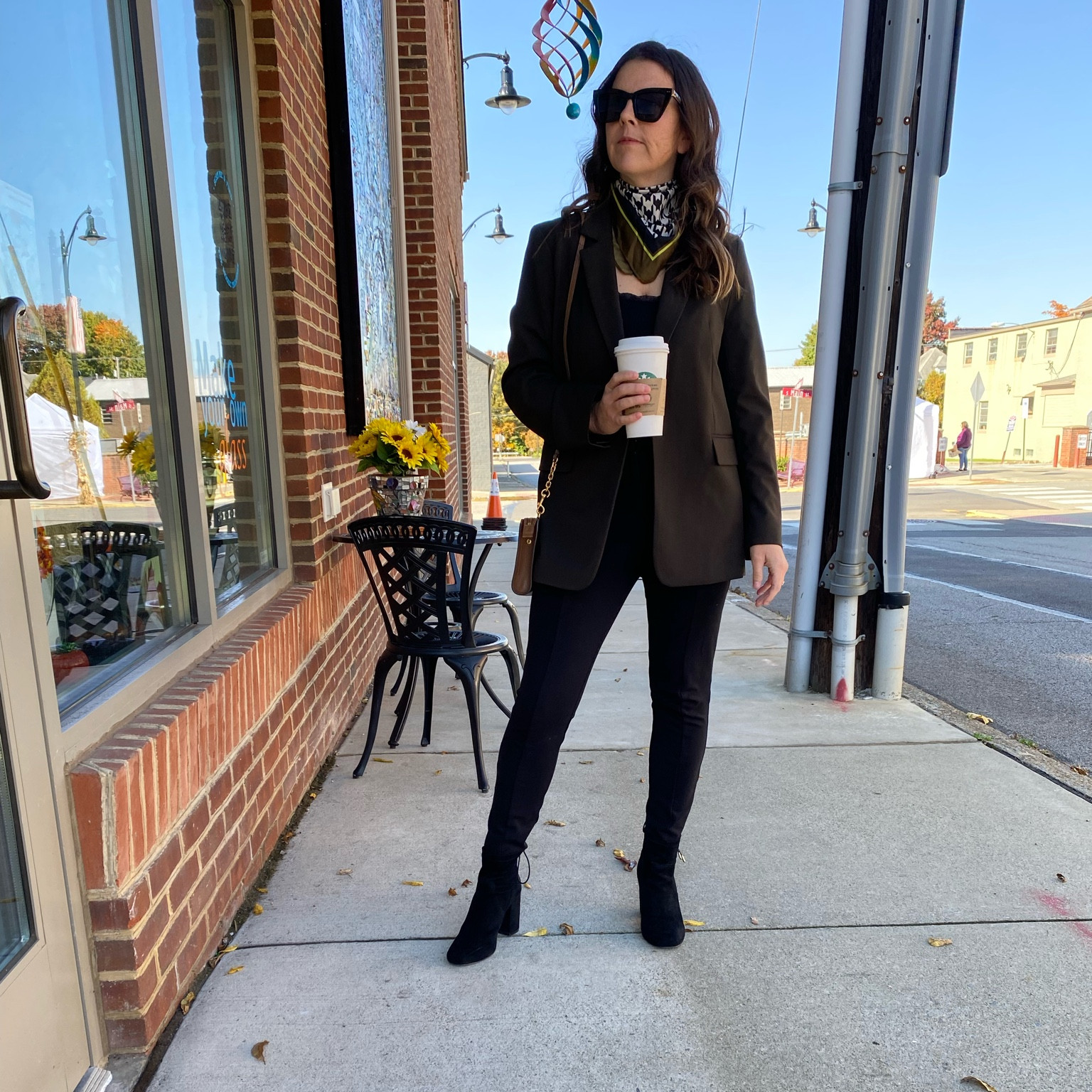 Perfect workwear outfit styled with a neck scarf! 


#LTKstyletip #LTKworkwear #LTKSeasonal