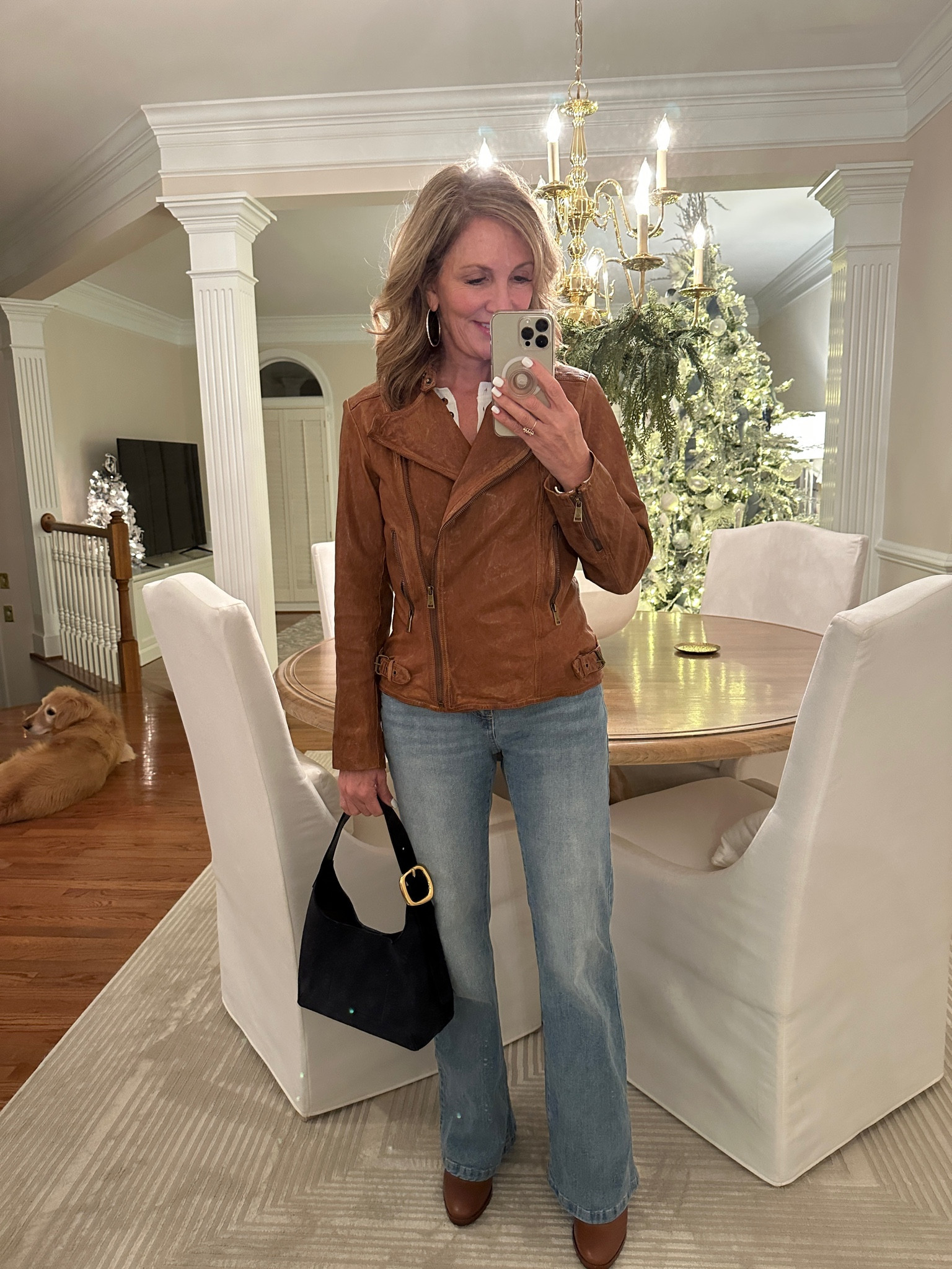 Beautiful burnished leather. A classic jacket to compliment your wardrobe that will never go out of style 

#LTKOver40 #LTKSaleAlert