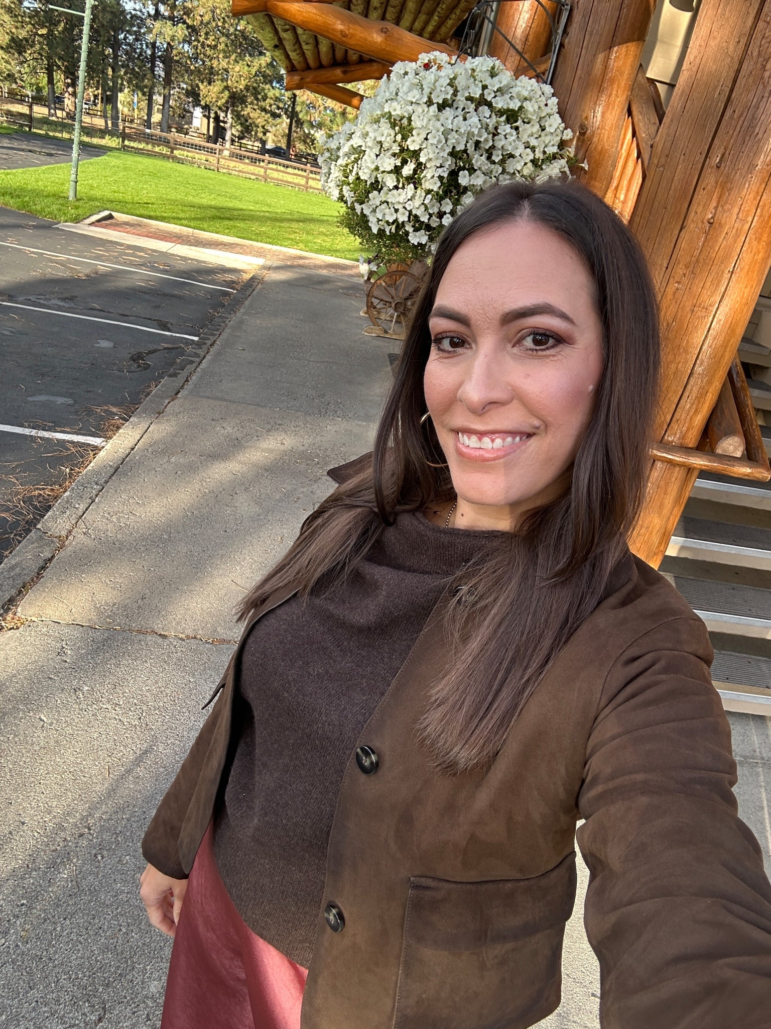 Chocolate brown suede jacket for Fall! Wearing size medium! The silk pants are a gorgeous rose color. 



#LTKSeasonal #LTKWorkwear #LTKMidsize