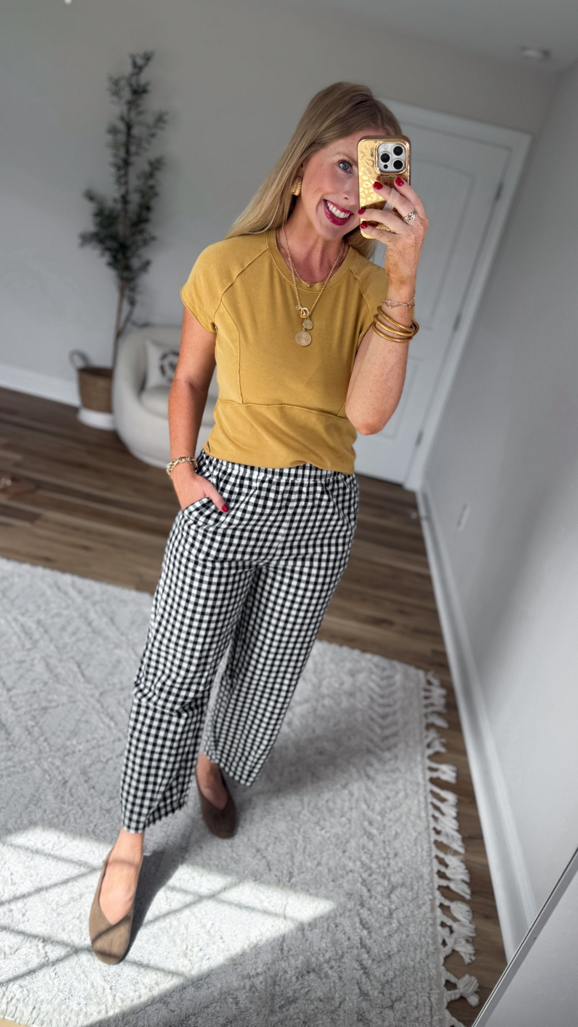 Weekend Walmart Wins try-on
Seamed tee- small
Gingham pants- medium

#LTKootd