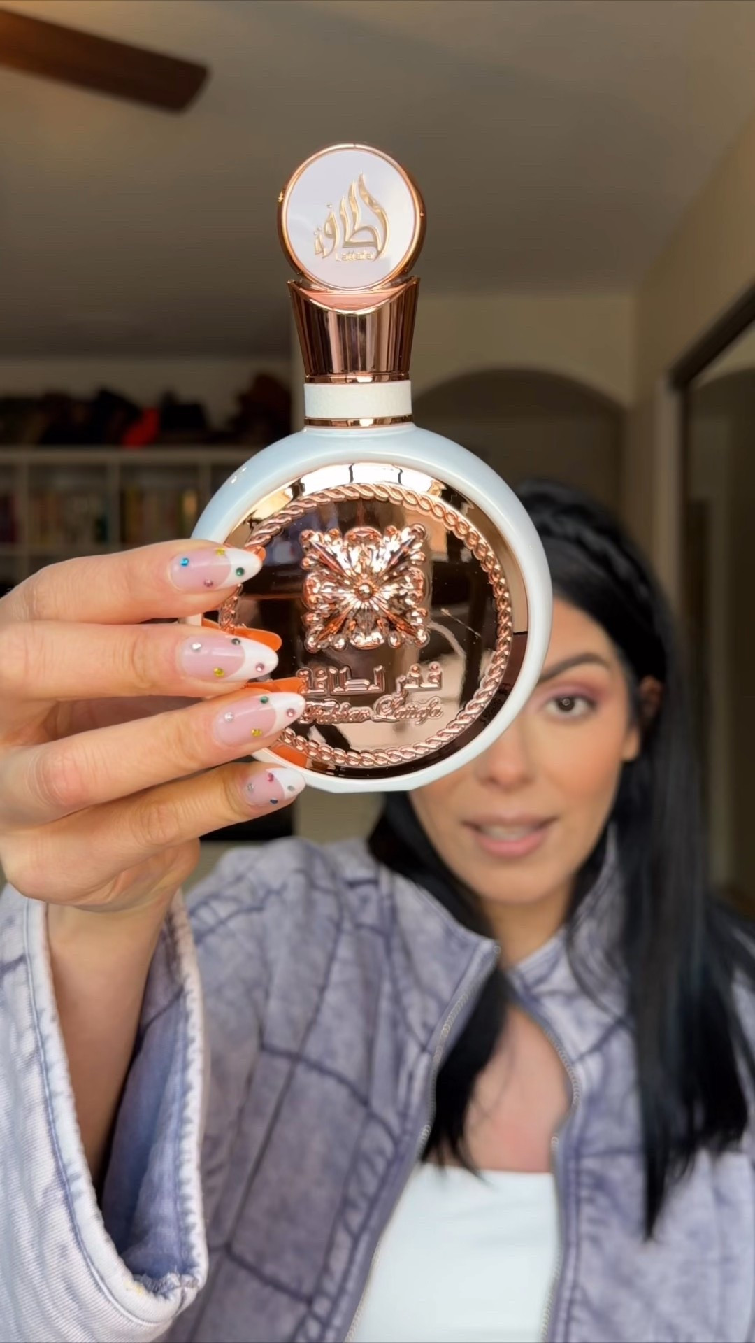 Lattafa Fakhar for Women is going viral for a reason:
✨ Sweet, floral, feminine
✨ Long-lasting
✨ Designer-level without the designer price

If you love scents like jasmine, tuberose, and white musk… this is your new signature.

#LattafaFakhar #PerfumeReview #ArabicPerfume #FragranceOnABudget #LuxuryForLess #PerfumeTok #ScentOfTheDay #MiddleEasternFragrance #ViralPerfume #FragranceFinds #PerfumeInspo #FeminineFragrance #DesignerDupe #AffordableFragrance #PerfumeAddict

#LTKBeauty #LTKFindsUnder50 #LTKSeasonal