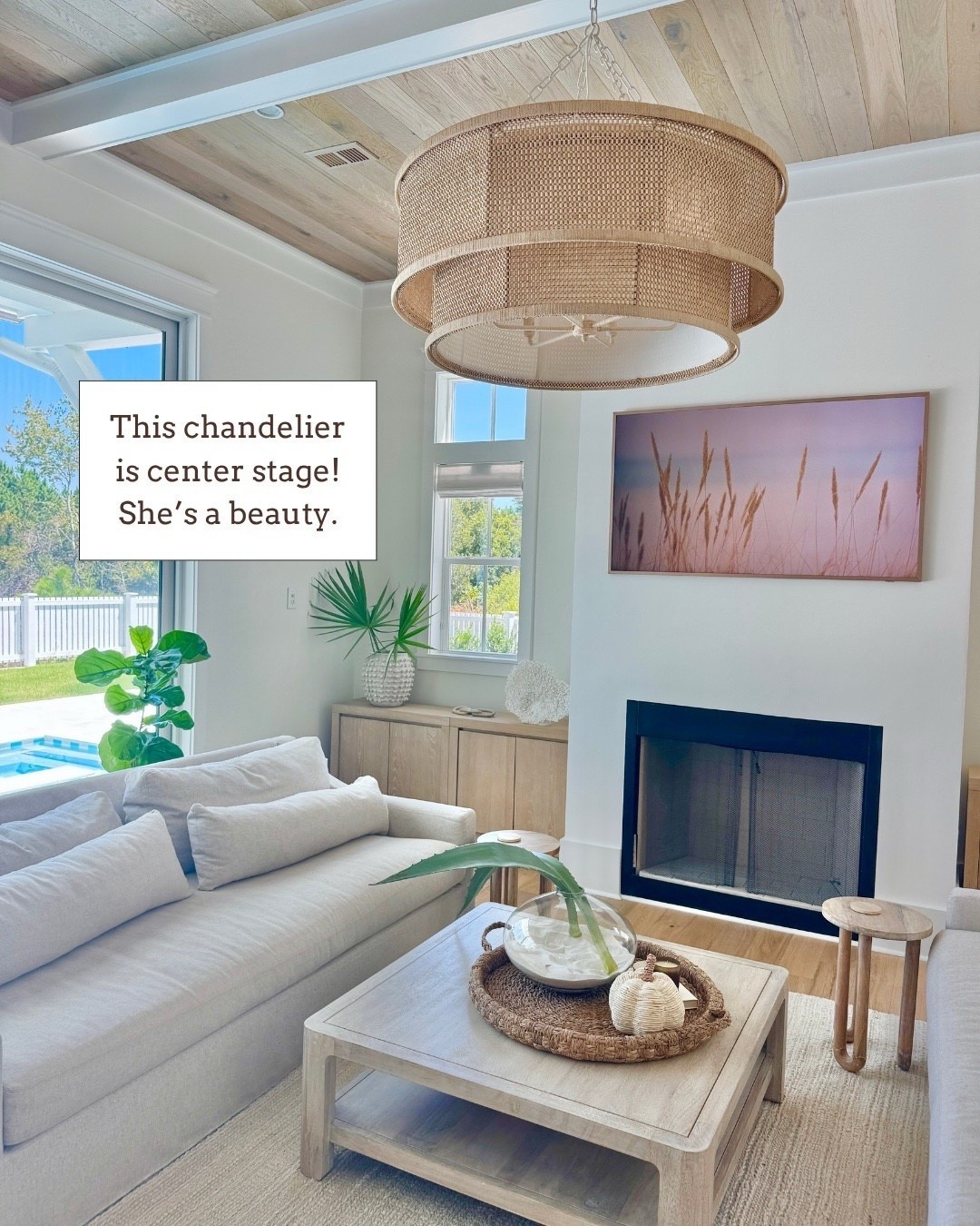 Live my centerpiece chandelier 🙌🏻🙌🏻

#LTKSeasonal #LTKHome