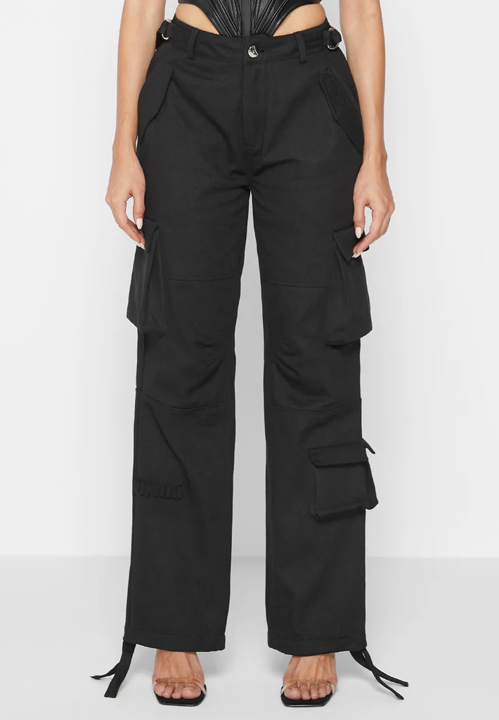 Mid Rise Cargo Pants - Black | Maniere De Voir