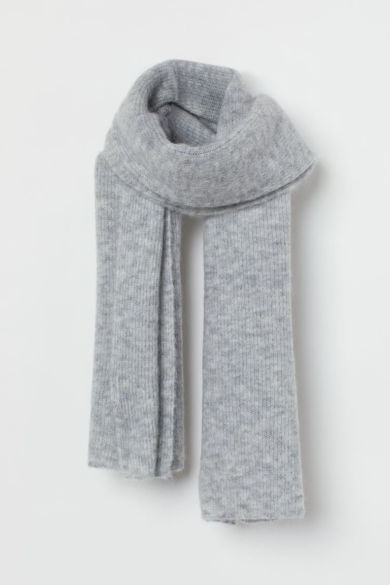 Scarf in a warming, rib-knit wool blend containing some mohair. | H&M (UK, MY, IN, SG, PH, TW, HK)