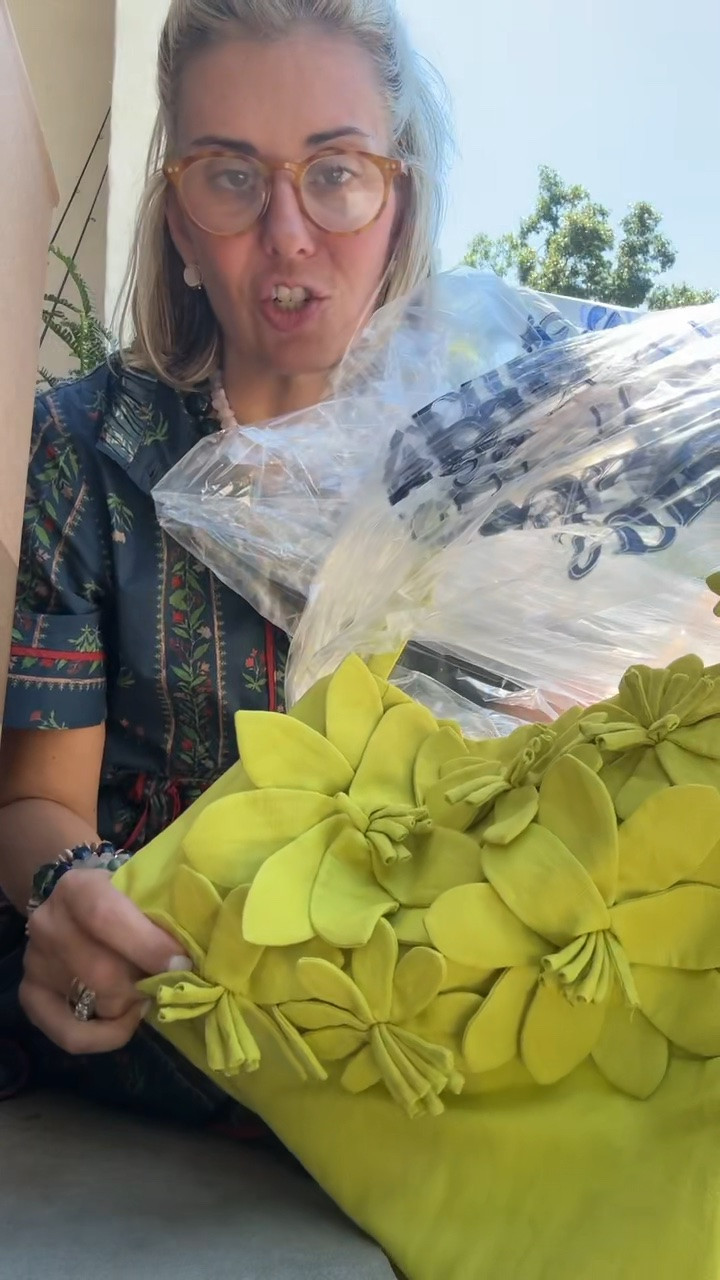Let’s unbox my Dillards order! I am obsessed with this chartreuse color! ￼

#LTKstorytime #LTKPetite #LTKSeasonal