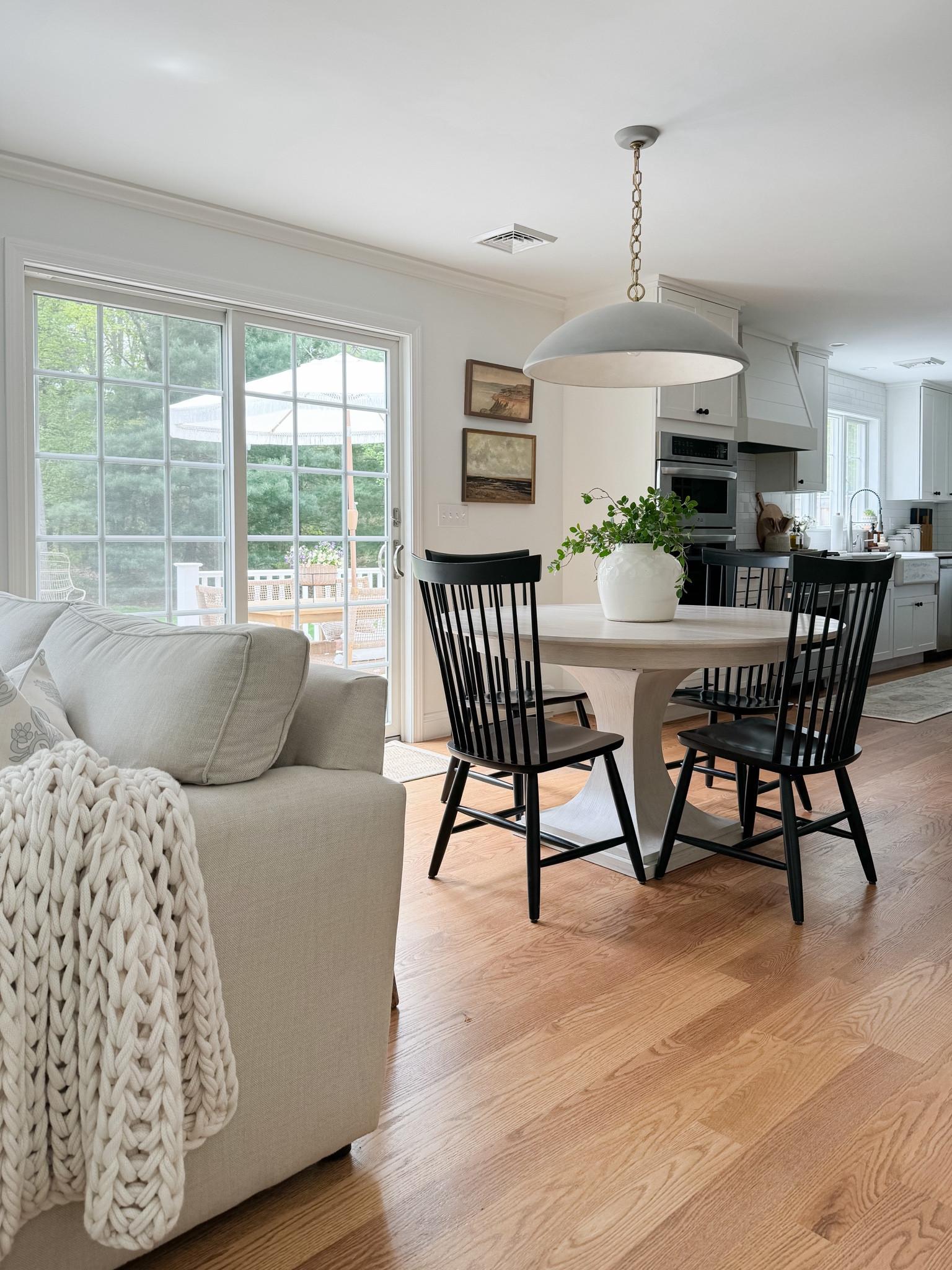 Coastal Kitchen Faves

coastal kitchen  kitchen runner  coastal kitchen faves  home decor  trending home decor  sherricalnanhome 

#LTKStyleTip #LTKHome #LTKFindsUnder50