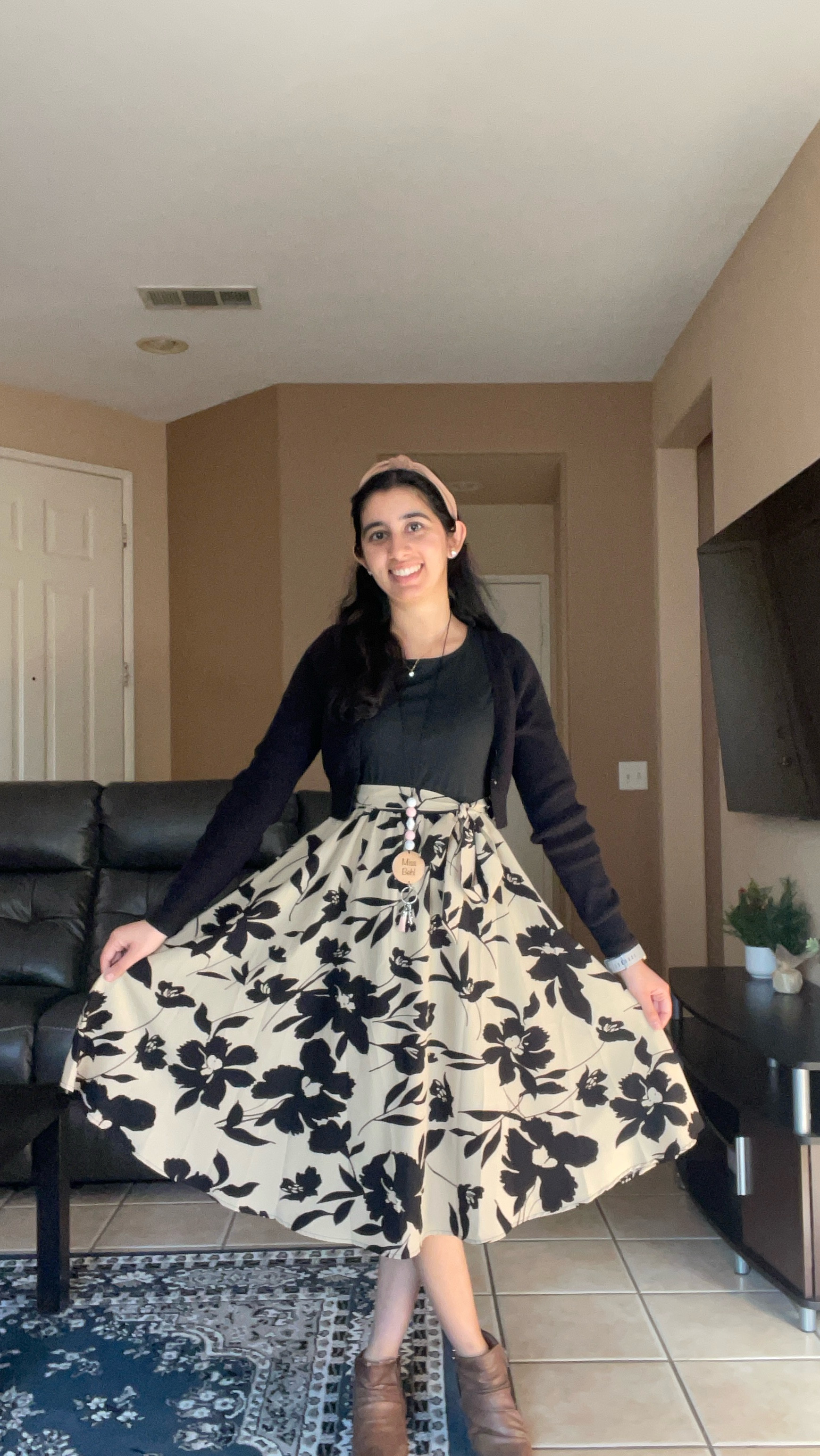 the cutest dress which actually looks like a skirt & top! 🤍🤍☺️✨

if anything was sold out, I liked similar ones!
