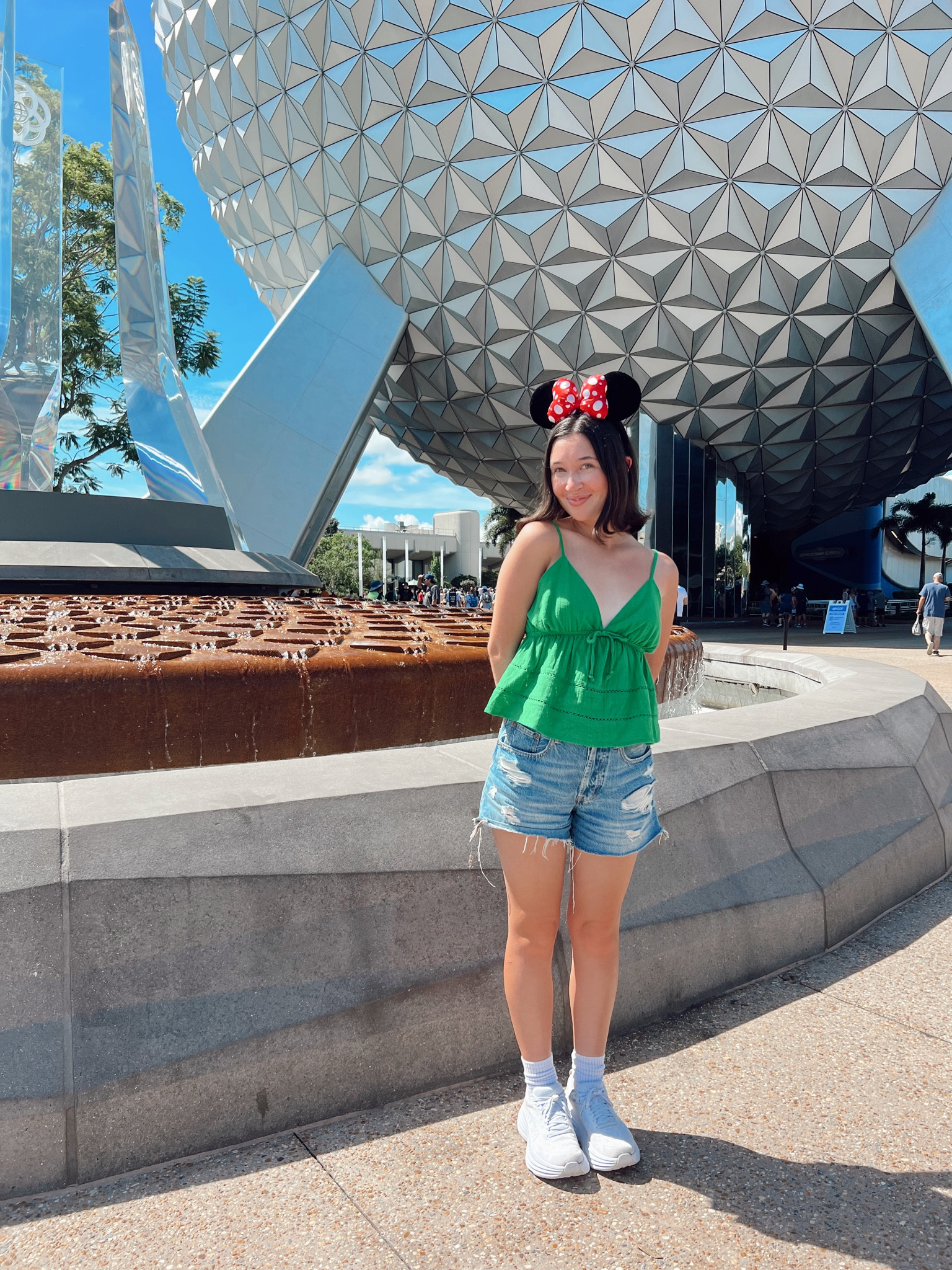 perfect fit for a hot park morning at #epcot! #disneyparks #disneyoutfitinspo


#LTKFind #LTKstyletip #LTKtravel