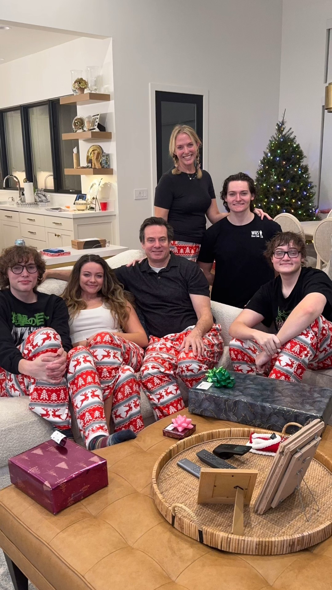 We did matching pajama pants and I’m so glad we did. I thought at first that my boys would say, “No Way!” but everyone jumped on board and it was so fun!

Merry Christmas to all! I hope you had a great day!



#LTKdayinmylife #LTKstorytime #LTKHoliday