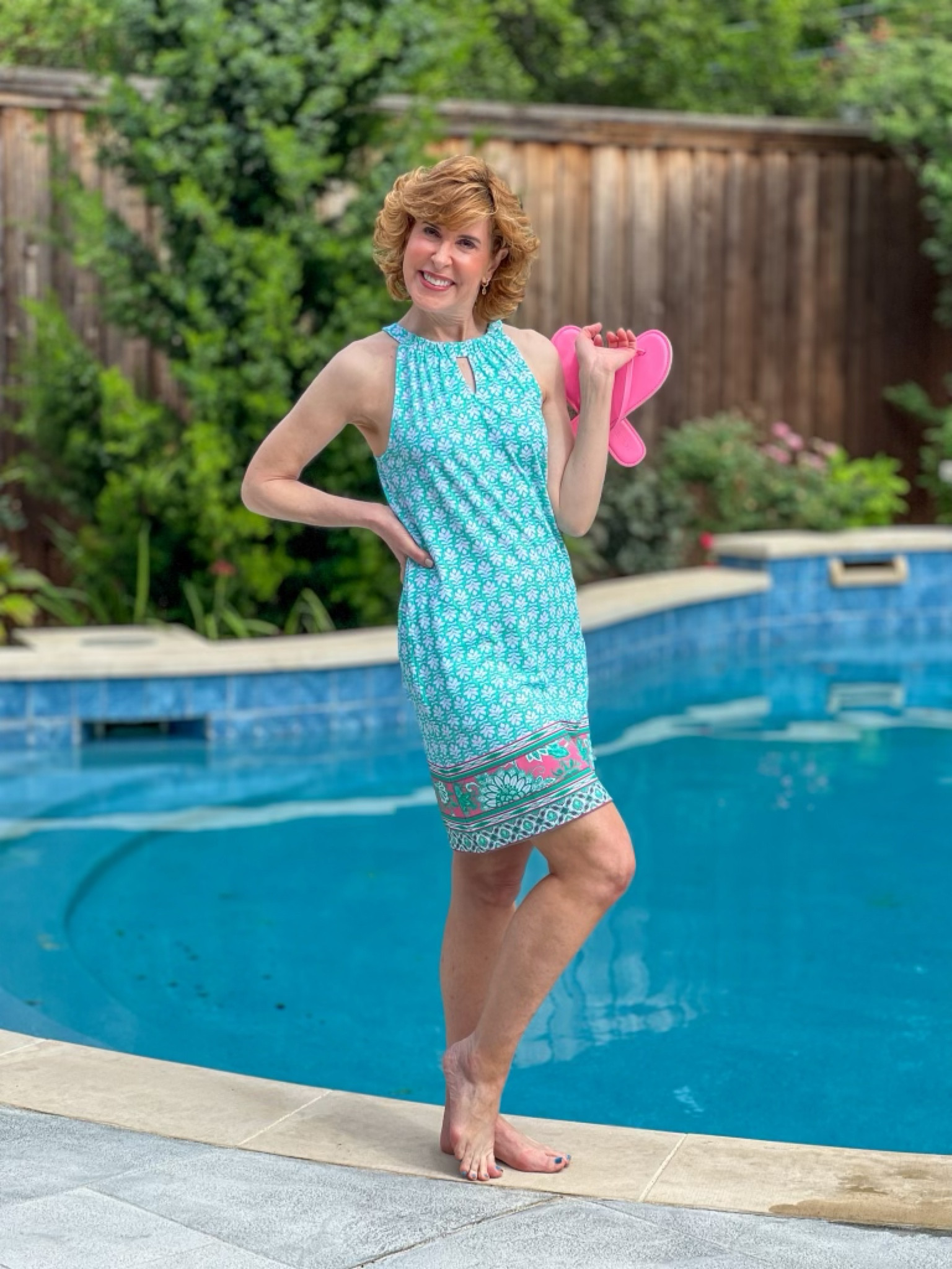 This halter neck upf 50+ shift dress is so perfect for summer! It comes in other prints and I love the way the fabric just skins over my body! 

Use code SUZY15 for 15% off your entire order!



#LTKTravel #LTKStyleTip #LTKSeasonal