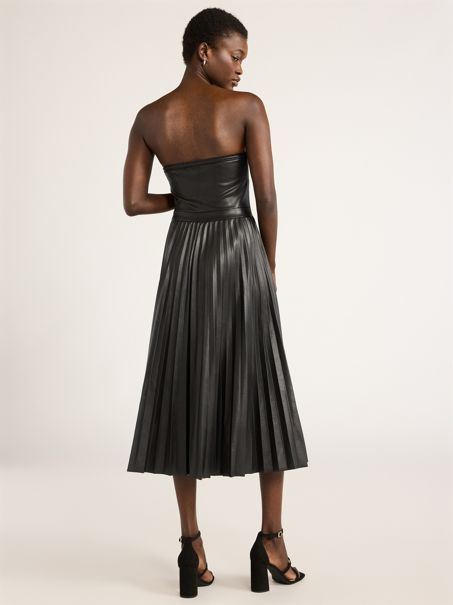 Scoop Women's Ultimate Faux Leather Strapless Pleated Midi Dress, Sizes XS-XXL - Walmart.com | Walmart (US)