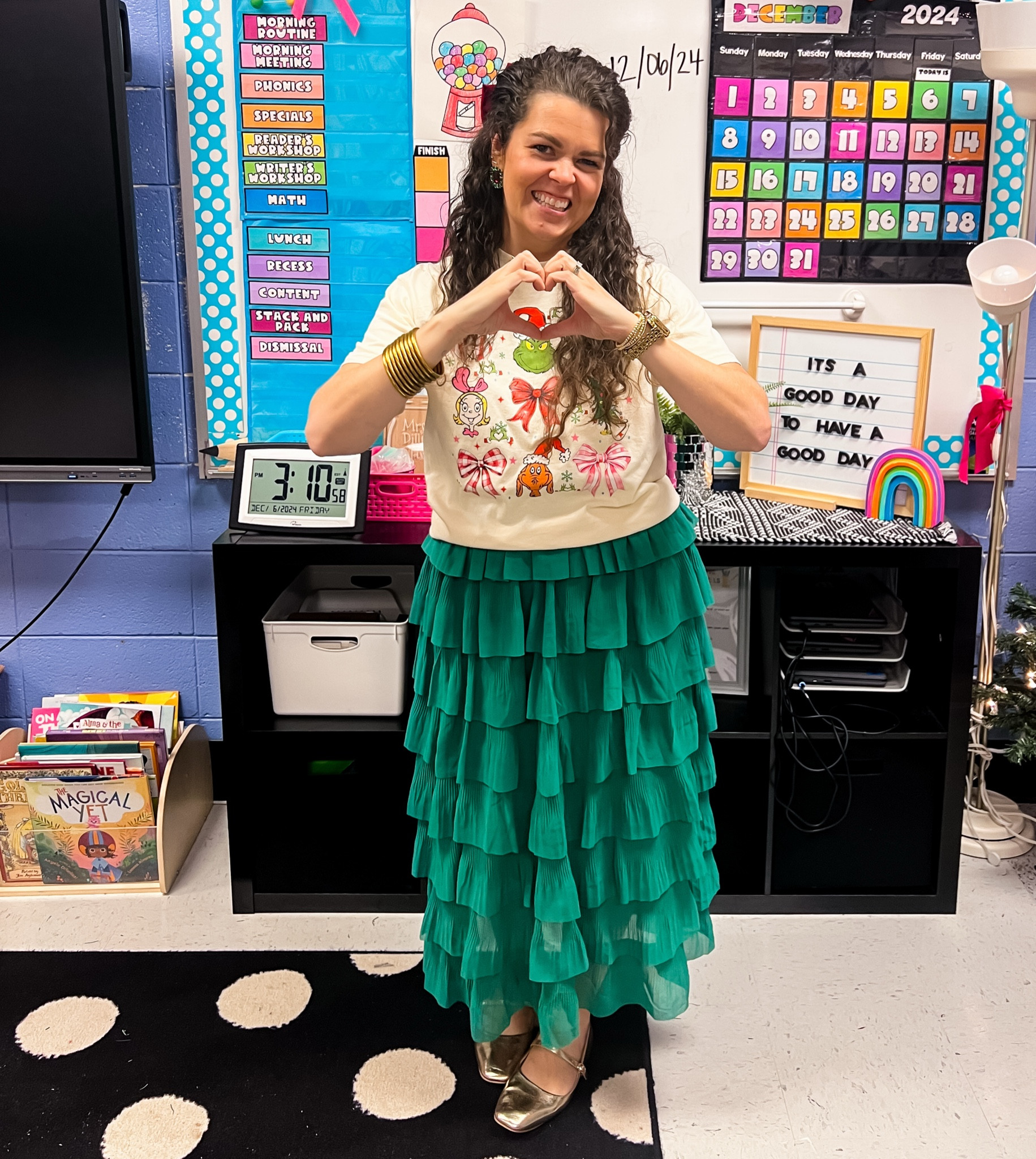 Happy, happy holidays in the classroom! This skirt is perfect for in and out of the classroom!

#LTKHoliday #LTKMidsize #LTKSeasonal