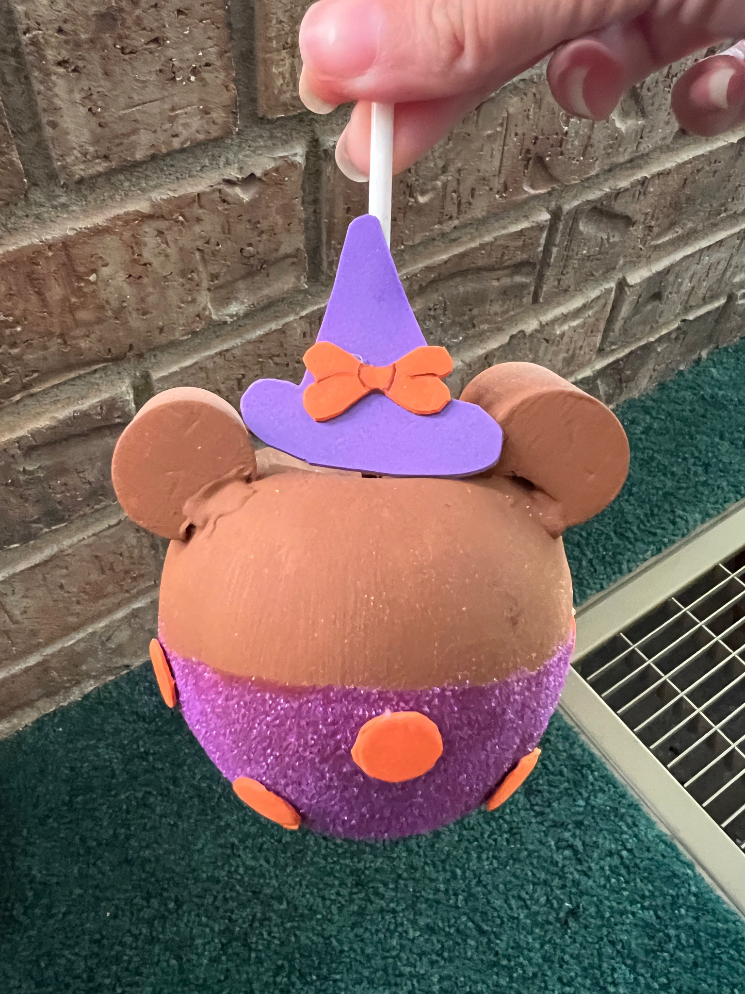 Minnie Mouse witch fake apple. Disney Halloween . Disney craft 

#LTKSeasonal #LTKfamily #LTKkids