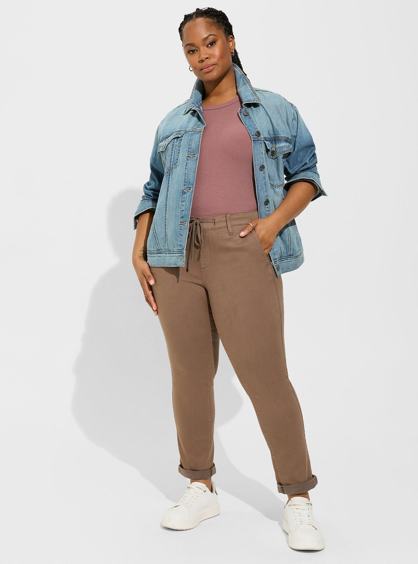 Pull-On Weekend Straight Super Soft Mid-Rise Jean | Torrid (US & Canada)