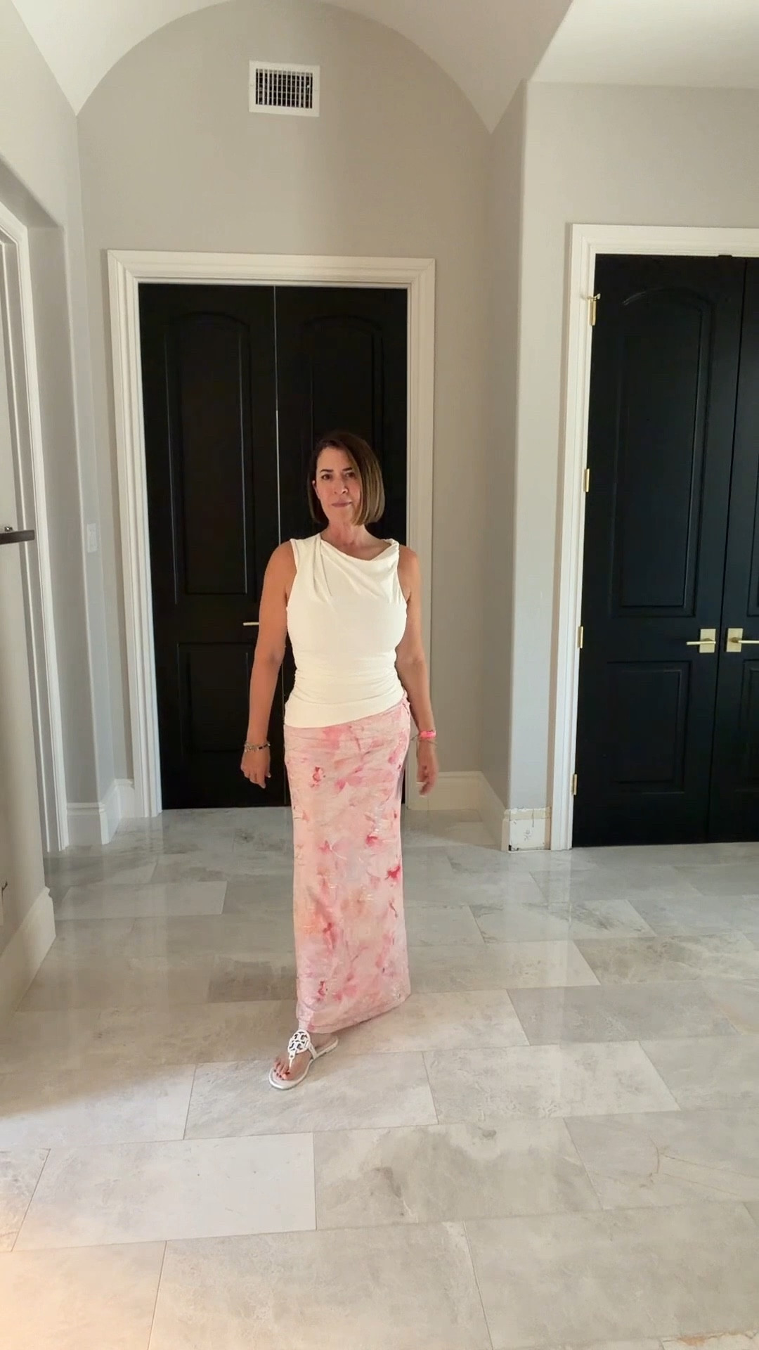 Style after 50 should feel comfortable, feminine, and effortless 🤍
Easy pieces that move with you and feel like you.
Linked here ✨


#LTKOver40 #LTKU #LTKootd