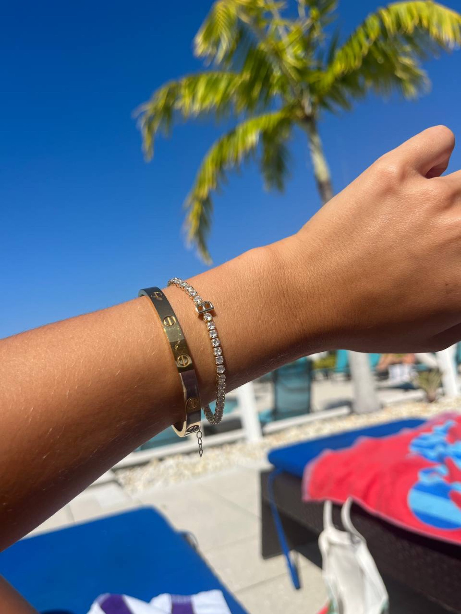No tarnish bracelet #littleyellowapp

#LTKworkwear #LTKtravel #LTKswim