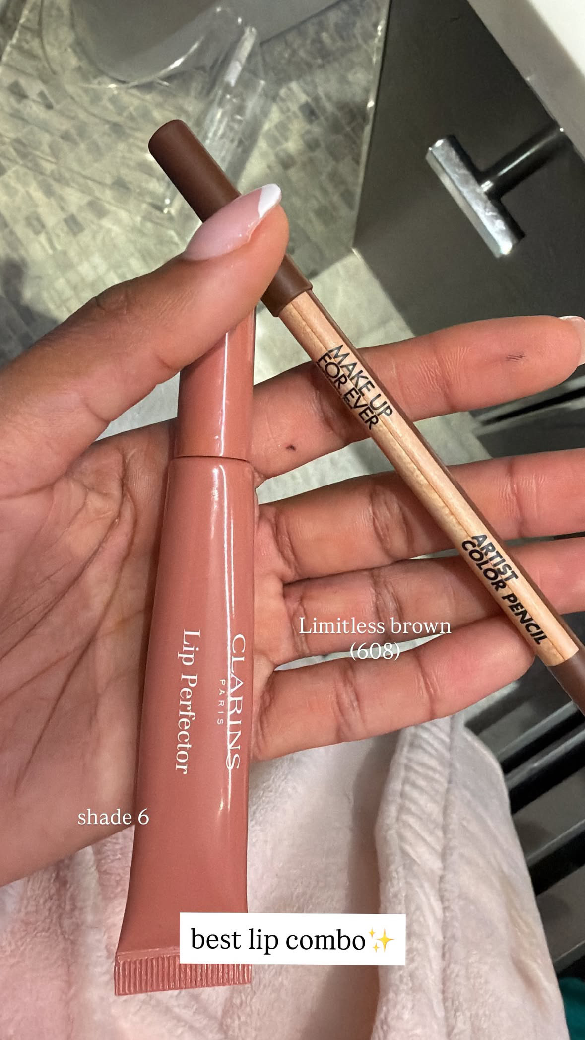 My go-to lip combo! 

beauty l lip gloss l lip liner 

 