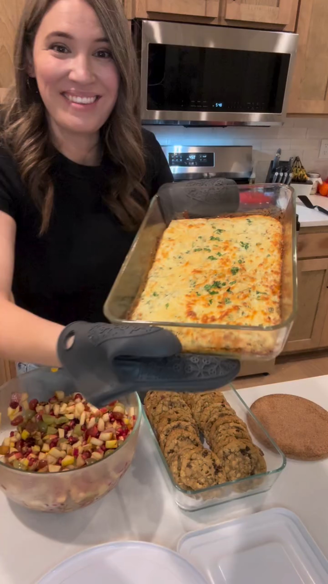 ⭐️Comment “HOLIDAY3” to get all three easy holiday recipes plus the link to my favorite @Zwilling_usa vacuum-seal containers—they’re on Black Friday sale!

#zwilling1731 #blackfridaymusthave #holidaysales #holidayrecipe #easyappetizer #easysidedish #easydessert